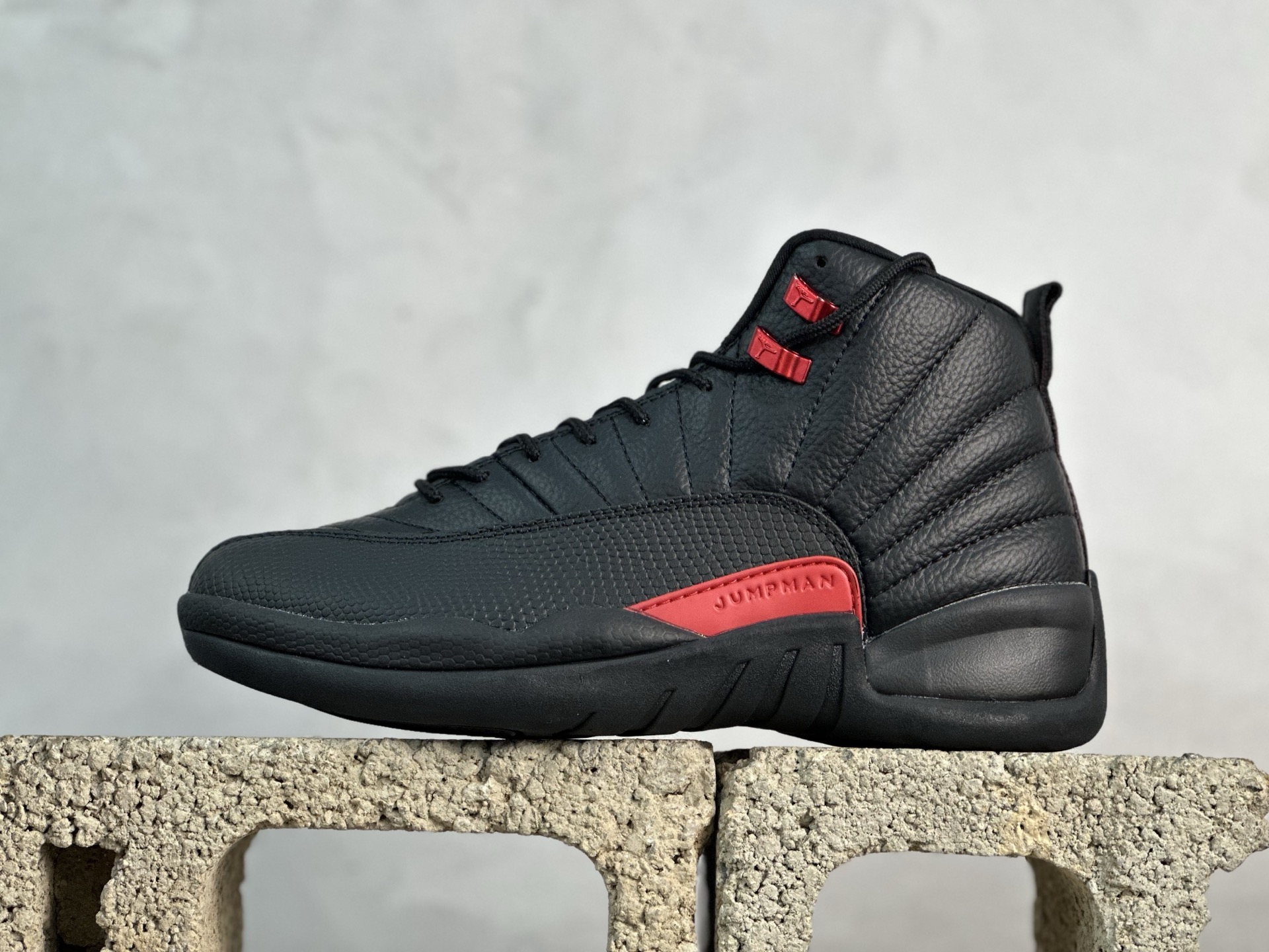 放店私 Air Jordan AJ12 Retro GL纯原批次 原楦原纸板开发 原汁原味12代鞋型 进口原厂皮料 原厂碳板 原装材料 原厂定制金属扣 原厂电绣 支持与公司货全方位对比 只服务于5%懂鞋的高端客户 发国外可支持各种retail商店充正寄售