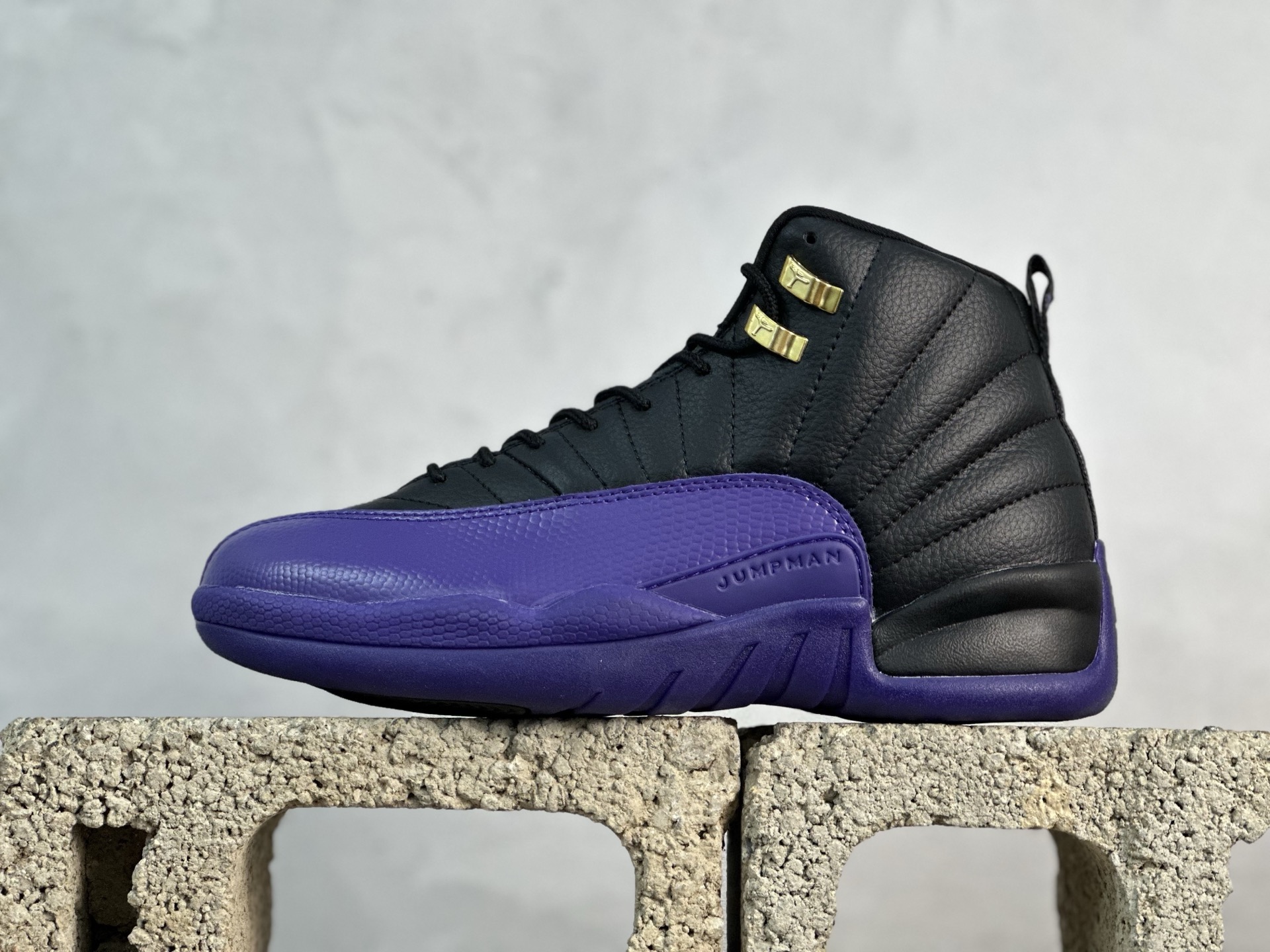 放店私 Air Jordan AJ12 Retro GL纯原批次 原楦原纸板开发 原汁原味12代鞋型 进口原厂皮料 原厂碳板 原装材料 原厂定制金属扣 原厂电绣 支持与公司货全方位对比 只服务于5%懂鞋的高端客户 发国外可支持各种retail商店充正寄售