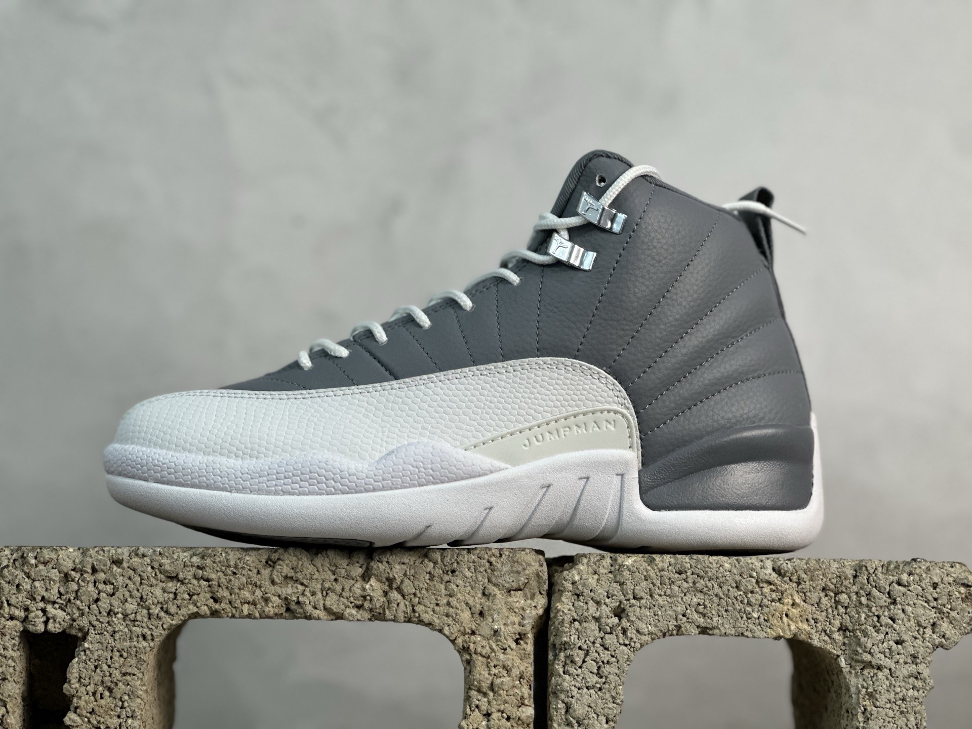放店私 Air Jordan AJ12 Retro GL纯原批次 原楦原纸板开发 原汁原味12代鞋型 进口原厂皮料 原厂碳板 原装材料 原厂定制金属扣 原厂电绣 支持与公司货全方位对比 只服务于5%懂鞋的高端客户 发国外可支持各种retail商店充正寄售