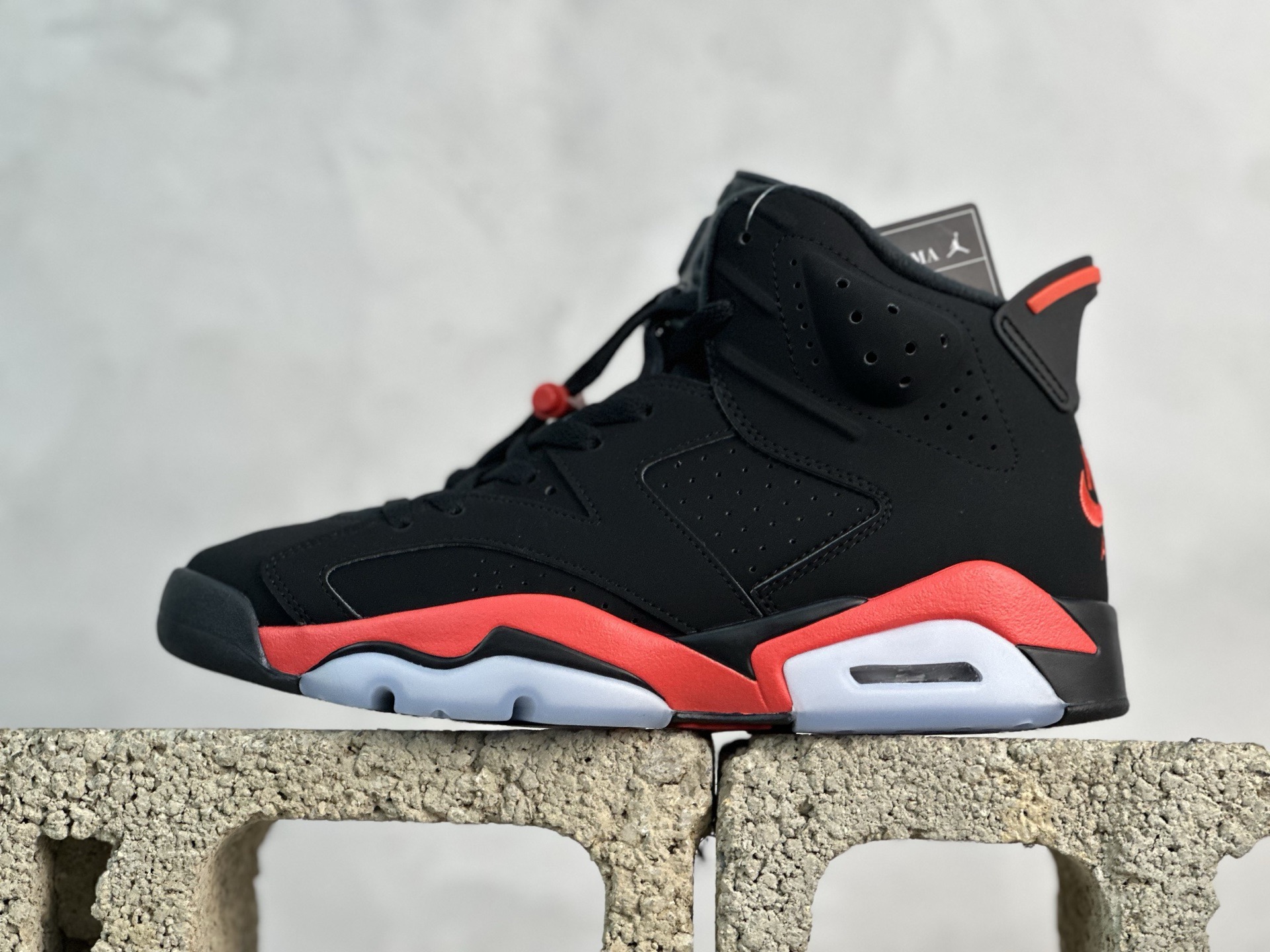 OG💰440 放店私
Air Jordan 6 Retro AJ6乔6 男子文化篮球鞋 CT8529-001 头部一线大厂OG出品 原鞋定版开发 原厂皮料原厂数据打造 高端外贸零售专供 最高限度还原官方 尺码:40 40.5 41 42 42.5 43 44 44.5 45 46 47.5