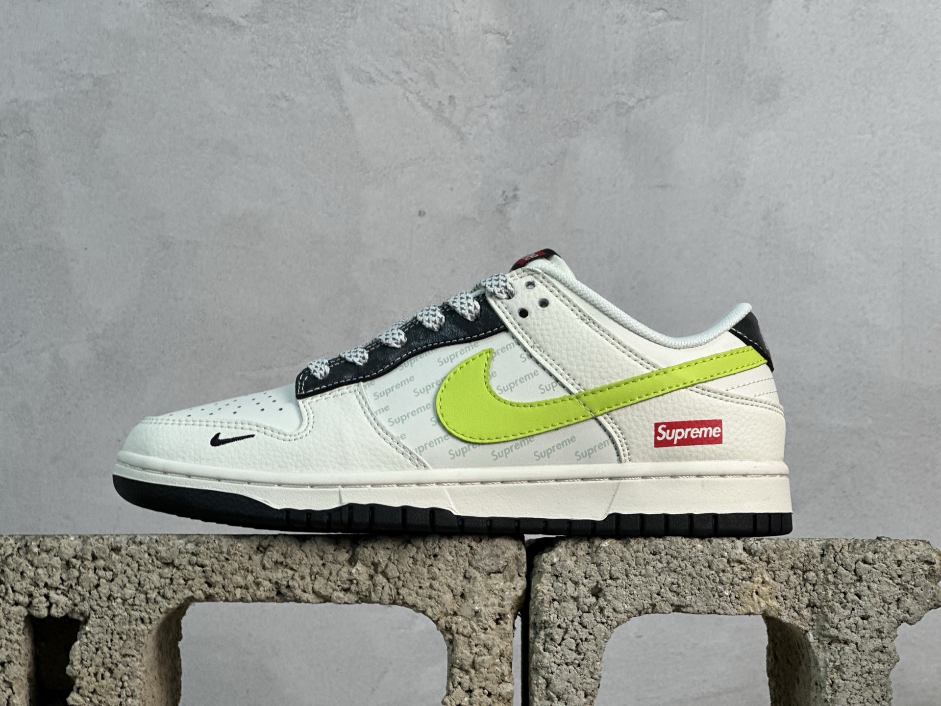 放店私 Nike SB Dunk Low Supreme联名 荧光绿勾 周年高端定制 低帮休闲板鞋 XS6089-625 #定制鞋盒 大厂纯原品质出货 超高清洁度 皮料切割干净无任何毛边 细节完美