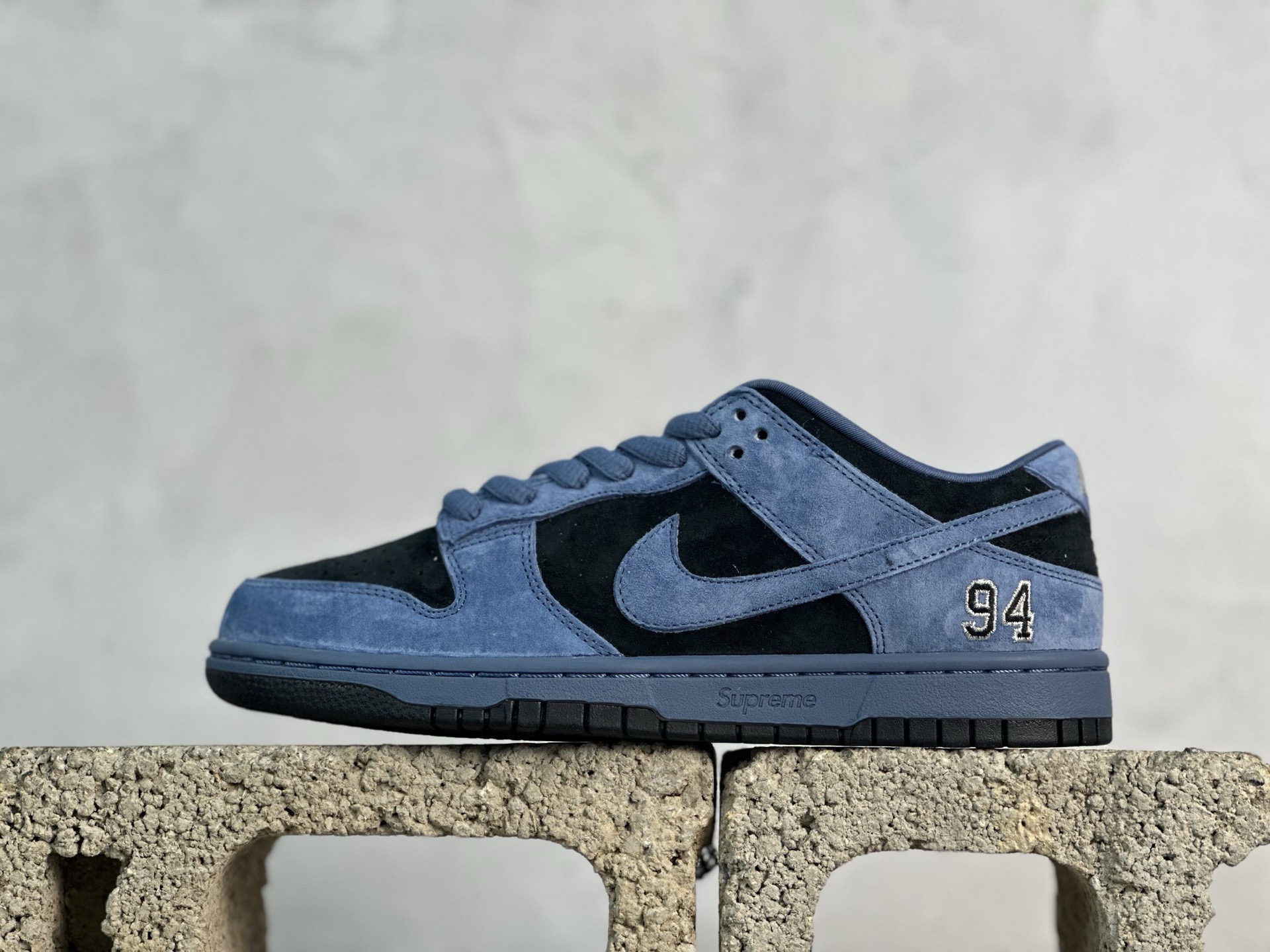 PL💰220 放店私
免检版 配色齐全 Nike Dunk Low 米蓝

货号：HQ8487-400
尺码：36 36.5 37.5 38 38.5 39 40 40.5 41 42 42.5 43 44 44.5 45 46