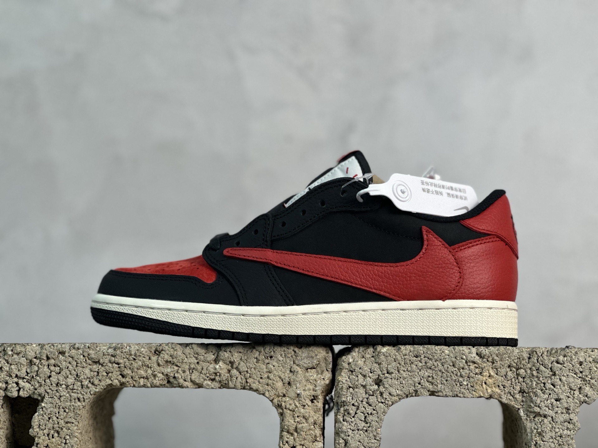 New巅峰版💰230 放店私 
Travis Scott x Air Jordan 1 Low OG AJ1 乔1倒勾低帮 DM7866-061
尺码：36 36.5 37.5 38 38.5 39 40 40.5 41 42 42.5 43 44 44.5 45 46 47.5