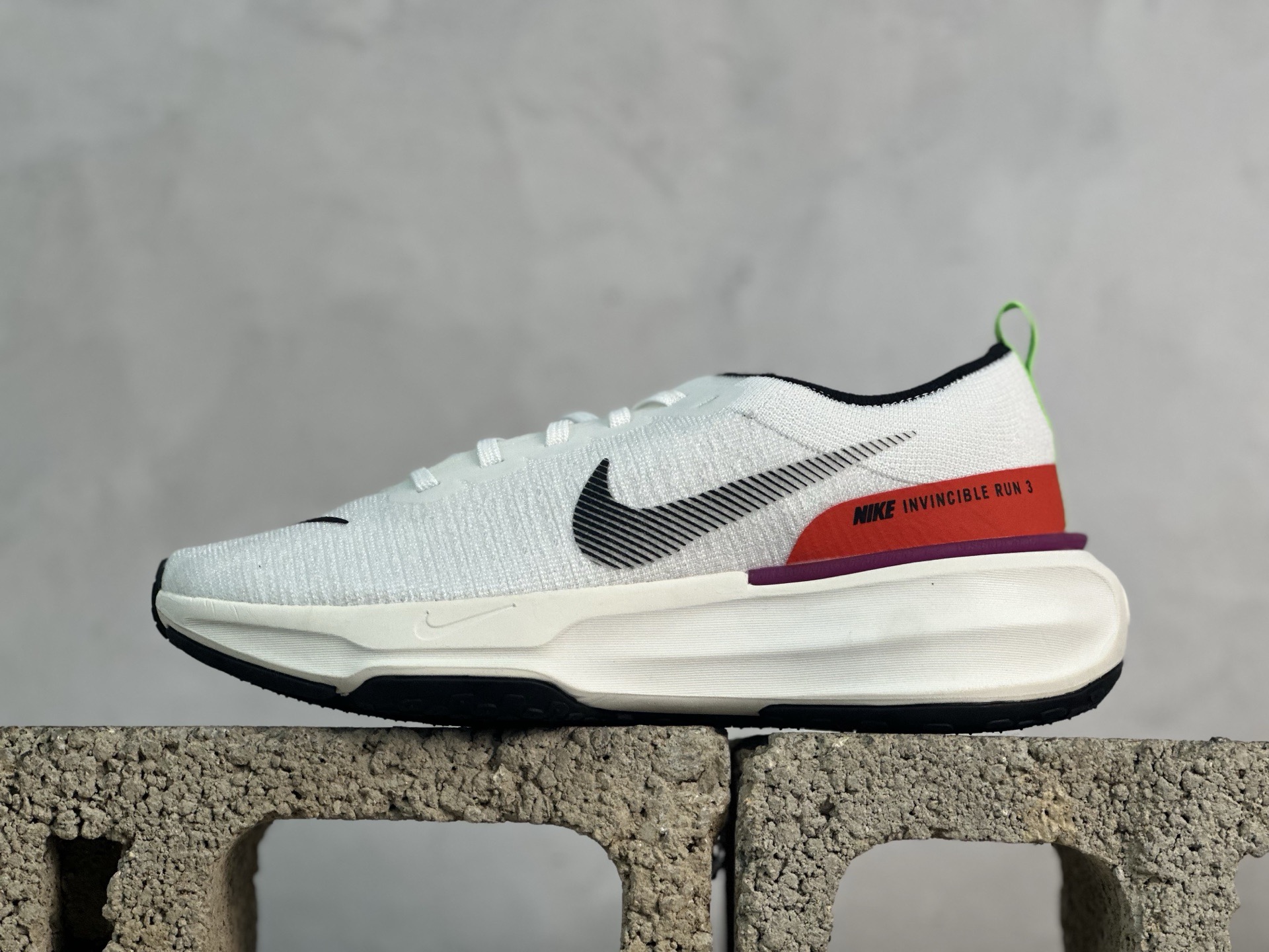 特价💰80 双十二福利预热！
DT耐克FK3特价！
尺码36-45，DT大厂出品，品质绝对是杠杠的！细节 版型 做工 材质都是无可挑剔产品！助力双十二，白菜价大甩卖！