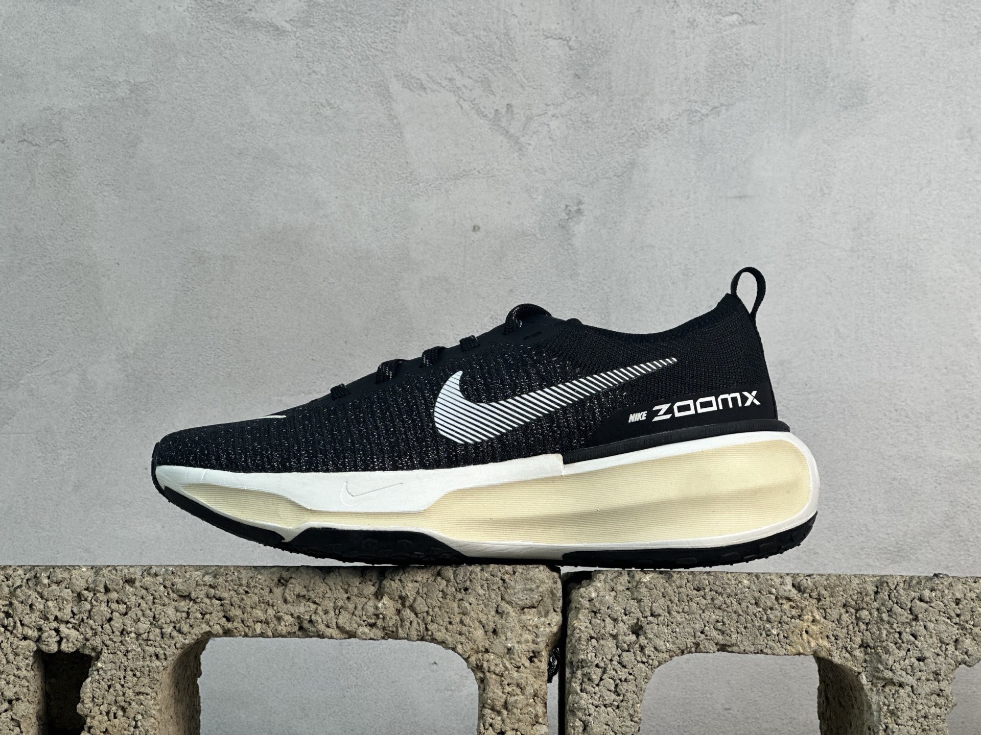 特价💰80 双十二福利预热！
DT耐克FK3特价！
尺码36-45，DT大厂出品，品质绝对是杠杠的！细节 版型 做工 材质都是无可挑剔产品！助力双十二，白菜价大甩卖！