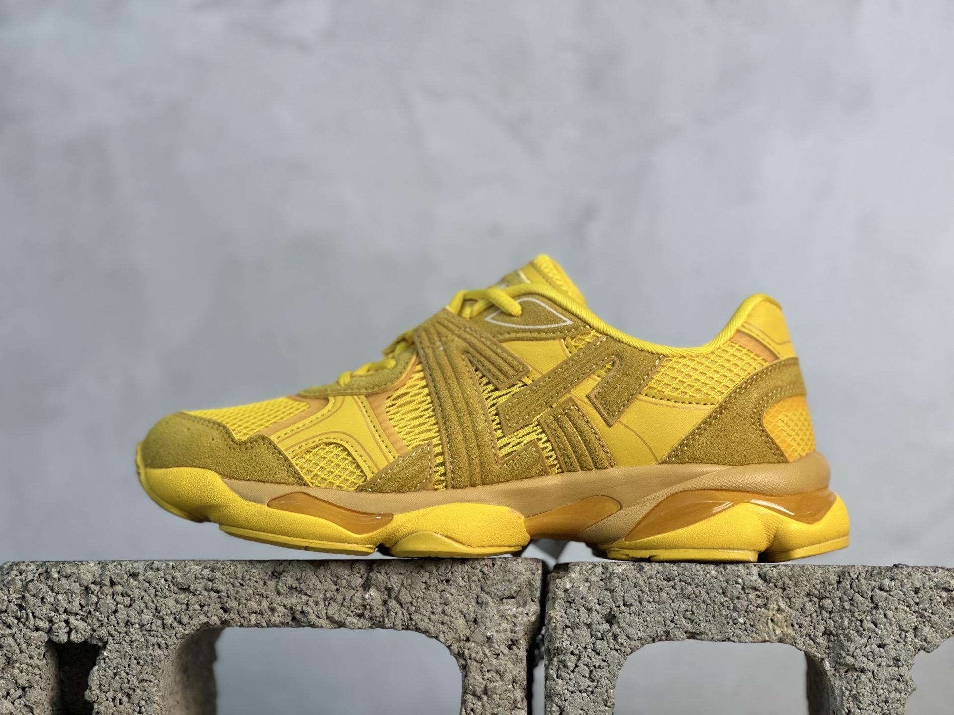 💰220 放店私
Onitsuka Tiger 鬼冢虎 低帮运动休闲跑步鞋 1183C478-750 平台专供品质 区别市面通货 尺码:36 37 37.5 38 39 39.5 40 40.5 41.5 42 42.5 43.5 44 44.5 45