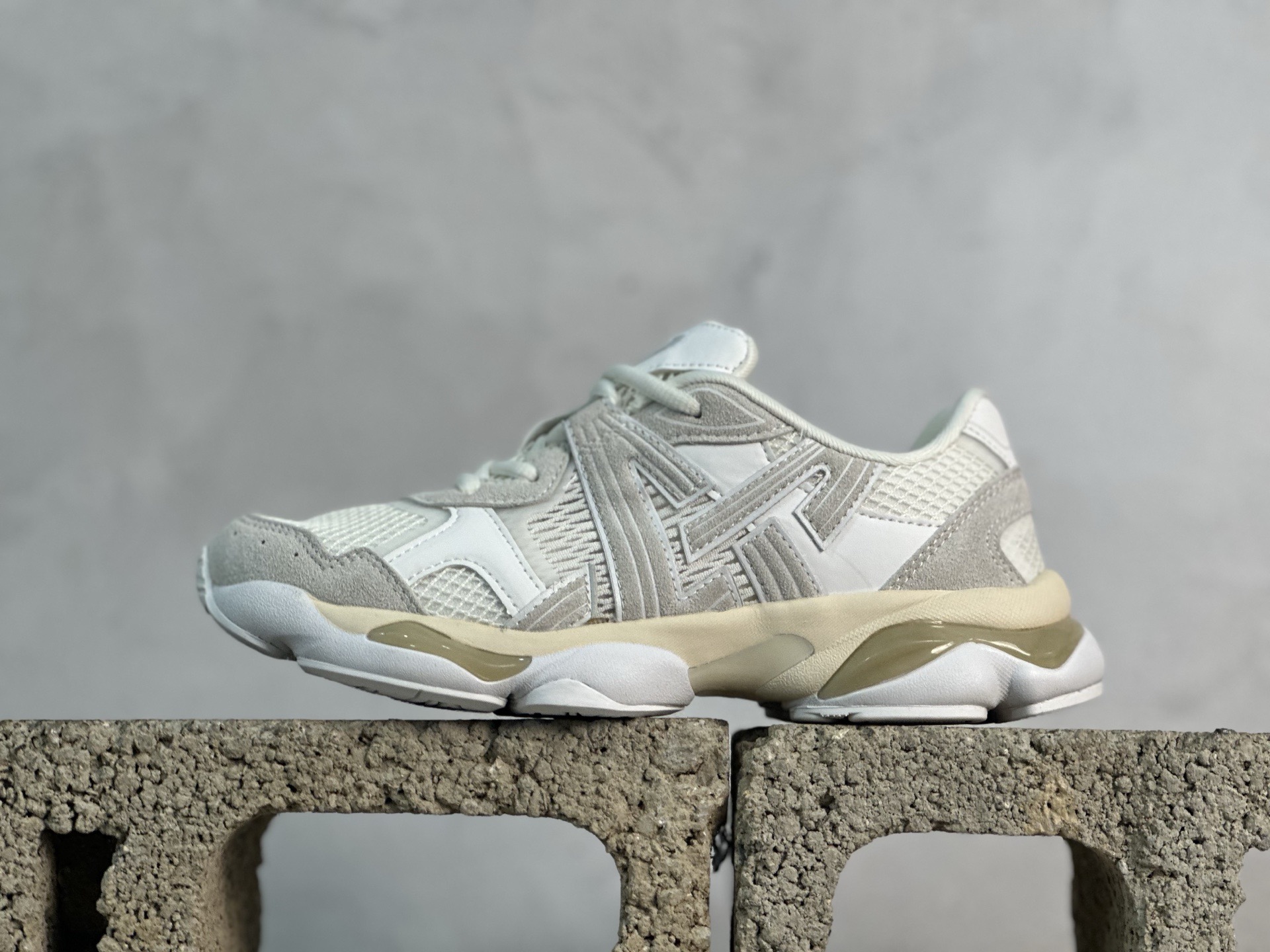 💰220 放店私 Onitsuka Tiger 鬼冢虎 低帮运动休闲跑步鞋 1183C478-020 平台专供品质 区别市面通货 尺码:36 37 37.5 38 39 39.5 40 40.5 41.5 42 42.5 43.5 44 44.5 45