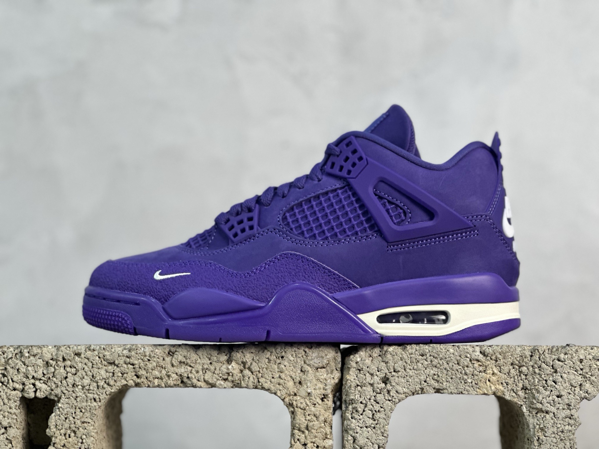 GX💰450 放店私 Nigel Sylvester x Air Jordan 4 Retro "Blue" AJ4 乔4 联名蓝砖 HF4340-400
#大厂出品 原楦原纸板 客供原厂材料开发 极致一眼正品既视感 细节如图所示
尺码：40 40.5 41 42 42.5 43 44 44.5 45 45.5 46 47.5 48.5