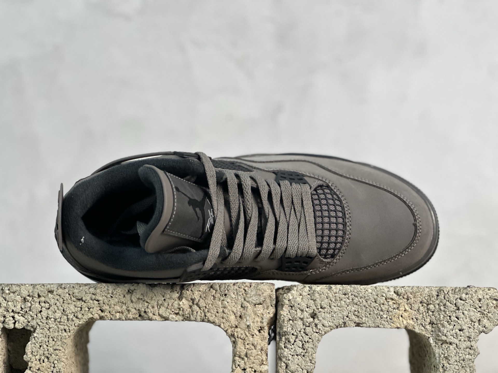 💰210 放店私
OFF-WHITE x Jordan Air Jordan 4  RETRO 棕色

货号：FV5029-200
尺码：36 36.5 37.5 38 38.5 39 40 40.5 41 42 42.5 43 44 44.5 45 46 46.5 47.5