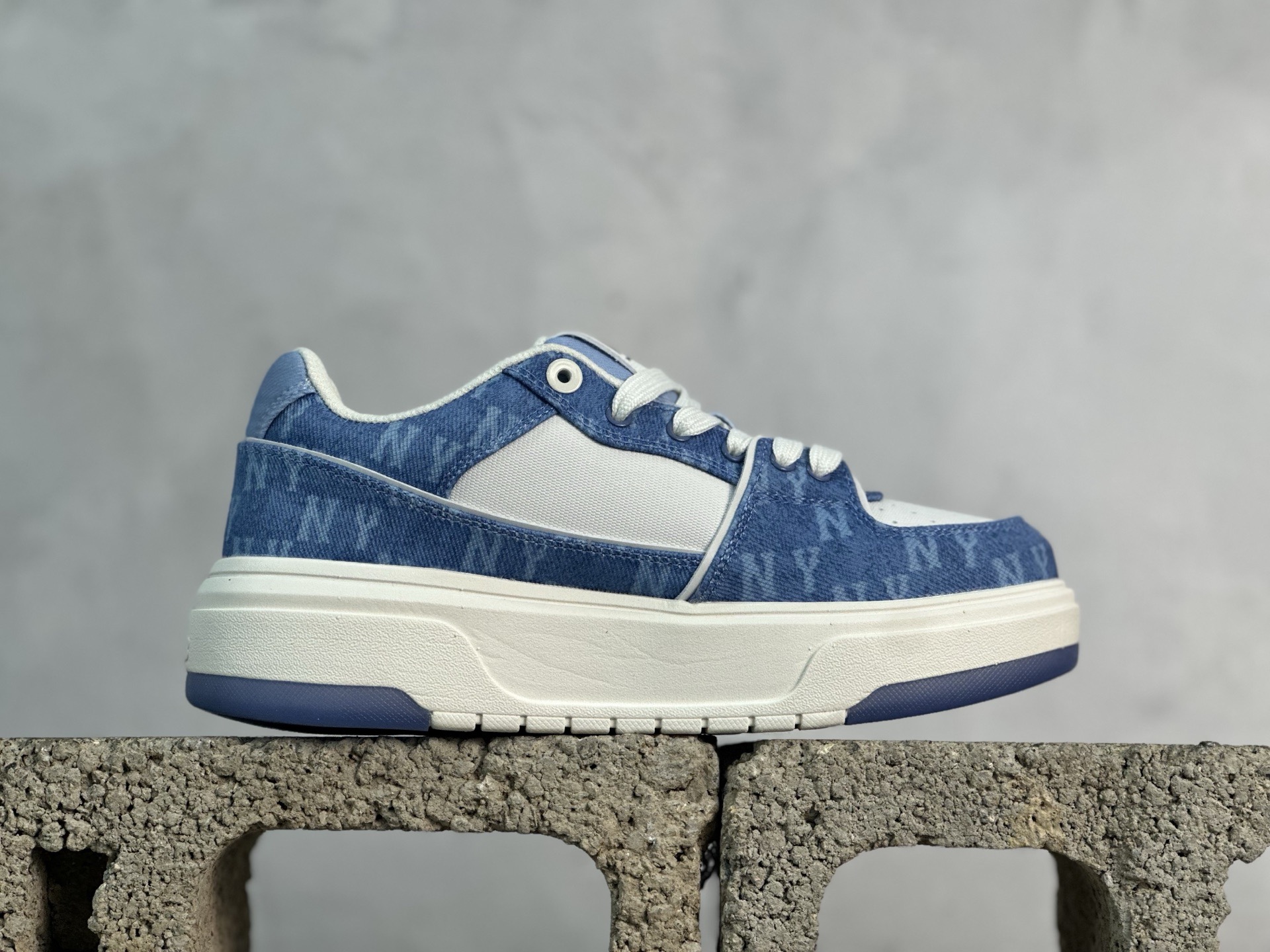 图片[2]-NY MLB Bigball Chunky Liner Denim Monogram 纽约洋基队 增高厚底休闲板鞋 3ASXM016N50BLD 尺码：35 36 36.5 37.5 38 38.5 39 40 40.5 41 42 42.5 43 44 44.5 45-选品中心