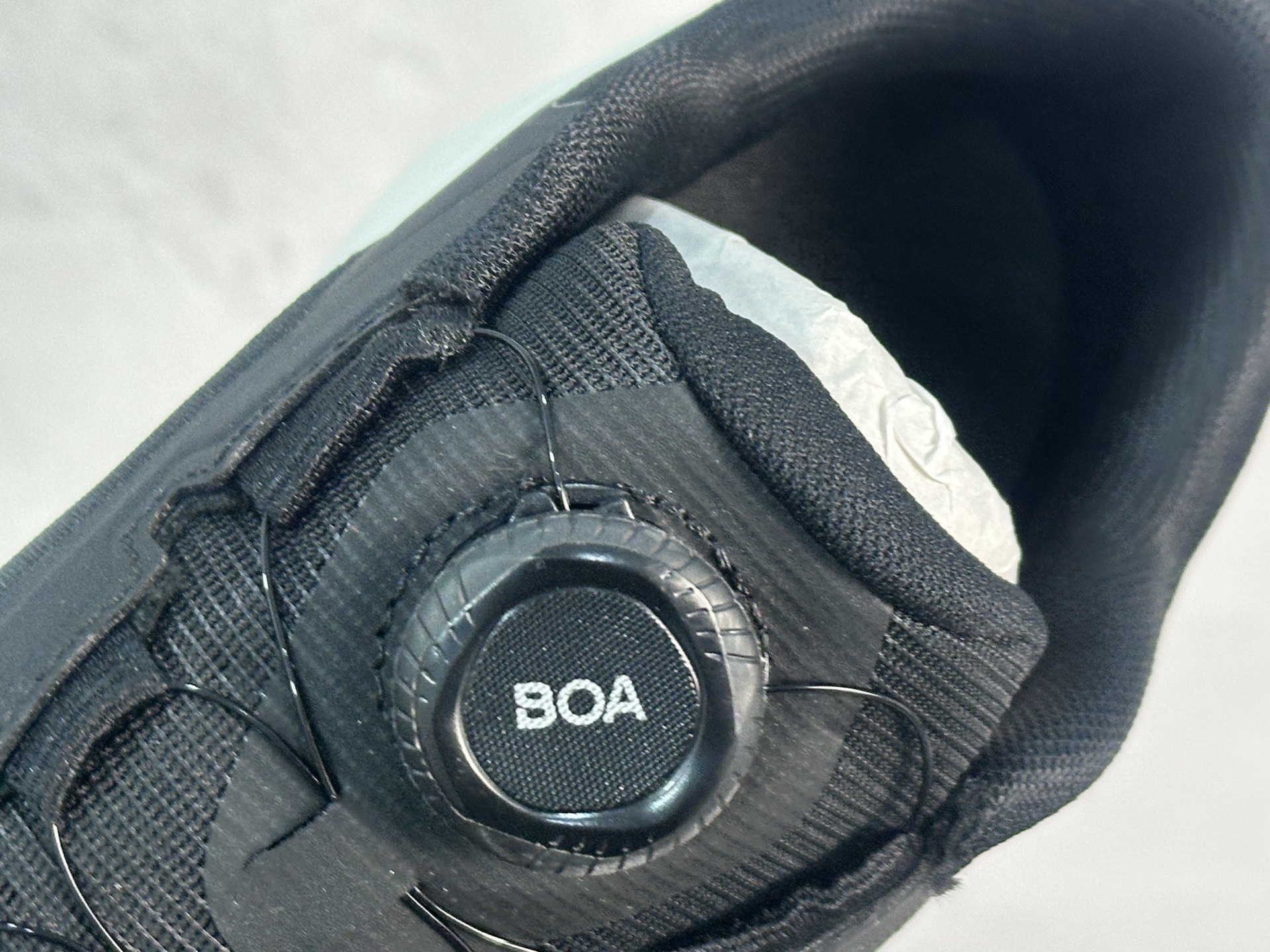 图片[8]-纯原版本 迪桑特DESCENTE Enerzite BOA舒适低帮休闲跑步鞋 官方同步上架 原档案原鞋楦数据开发，流体力学设计，仿生学切割线条。D-FLUID缓震科技中底，稳定高弹。3D立体工程透气网纱鞋面，舒适不闷脚。BOA精密旋钮系带系统，一键调节松紧，兼顾包裹性与便携度。 尺码：36 36.5 37 38 38.5 39 40 40.5 41 42 42.5 43 44 44.5 45-选品中心