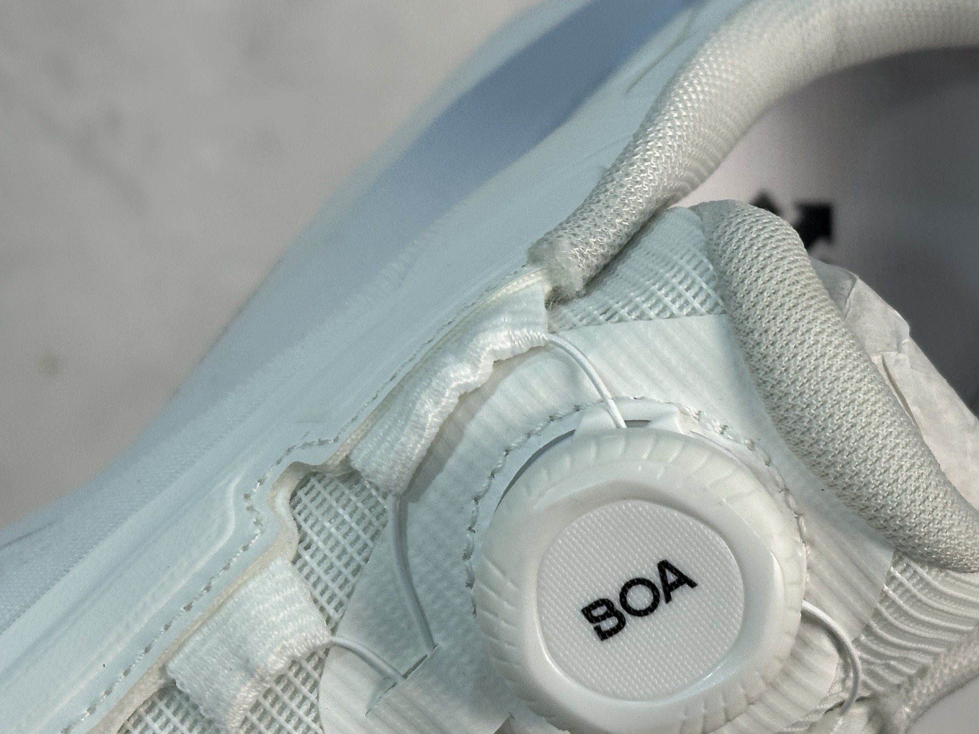 图片[8]-纯原版本 迪桑特DESCENTE Enerzite BOA舒适低帮休闲跑步鞋 官方同步上架 原档案原鞋楦数据开发，流体力学设计，仿生学切割线条。D-FLUID缓震科技中底，稳定高弹。3D立体工程透气网纱鞋面，舒适不闷脚。BOA精密旋钮系带系统，一键调节松紧，兼顾包裹性与便携度。 尺码：36 36.5 37 38 38.5 39 40 40.5 41 42 42.5 43 44 44.5 45-选品中心