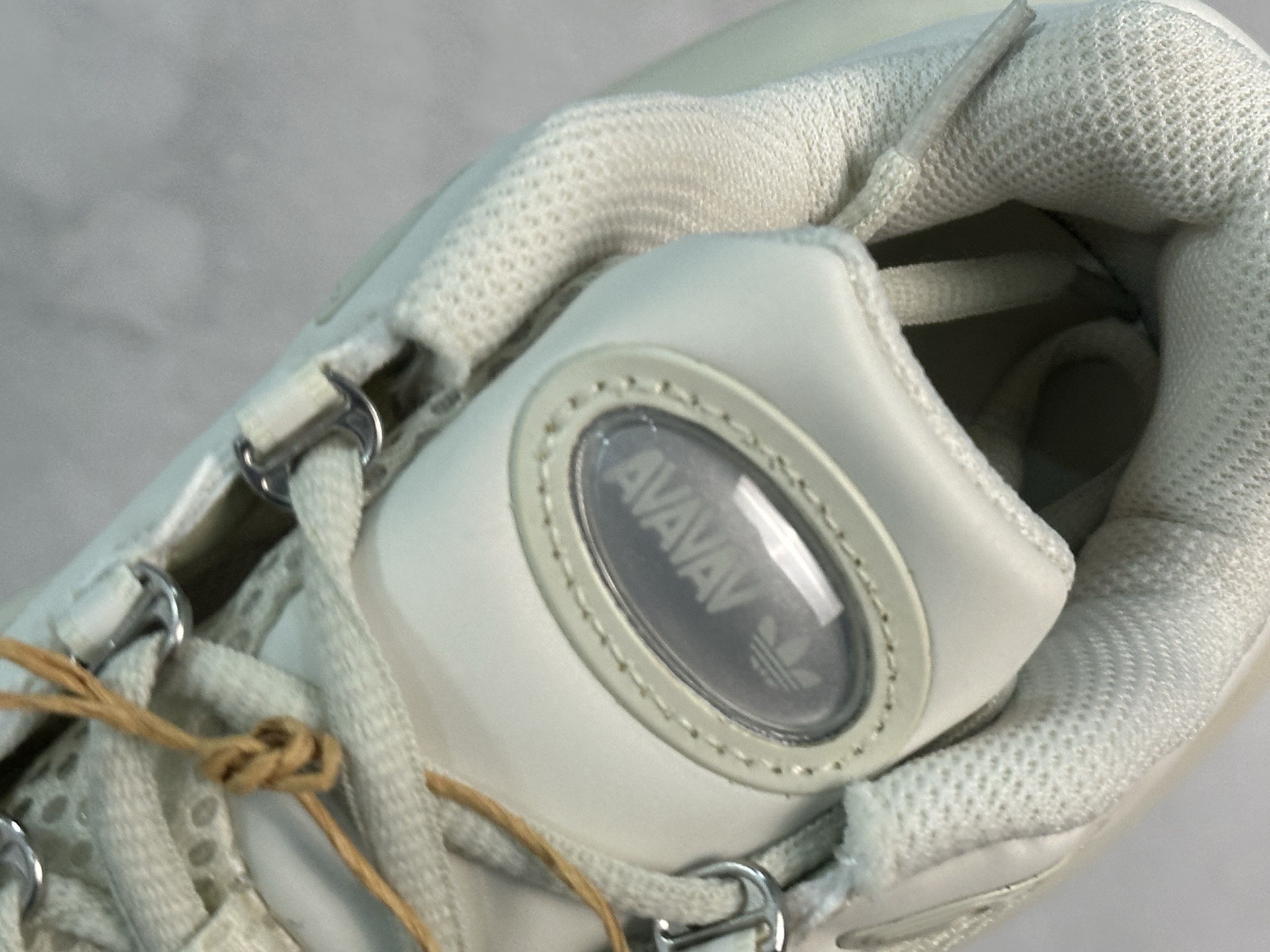 图片[8]-Avavav x Adidas Originals JI1495 联名款舒适百搭低帮休闲生活鞋 尺码：35 36 36.5 37 38 38.5 39 40 40.5 41 42 42.5 43-选品中心