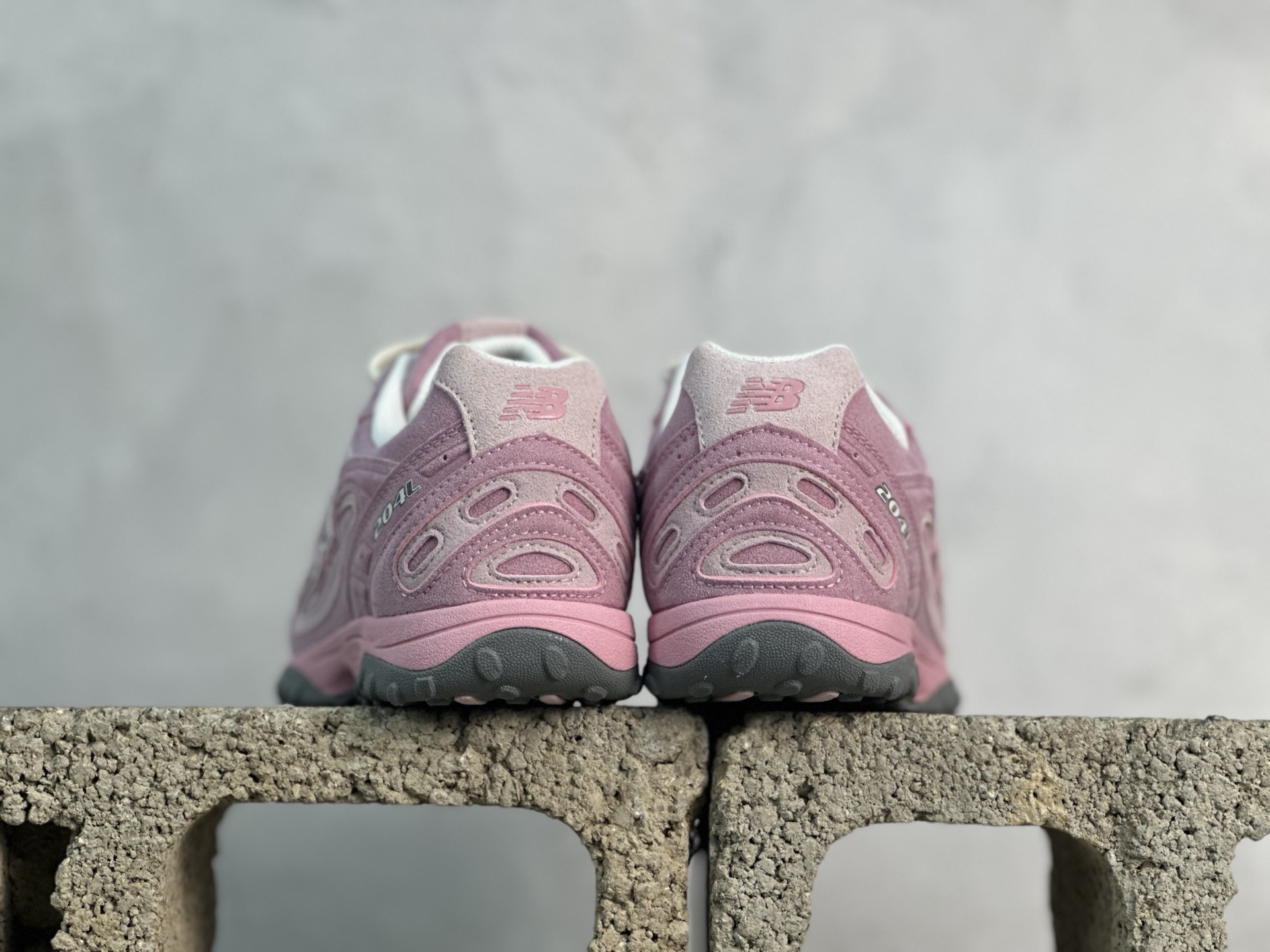 图片[5]-New Balance 204系列复古透气休闲运动慢跑鞋 U204LMMD 尺码：36 37 37.5 38 38.5 39 40 40.5 41 42 42.5 43 44 45-选品中心