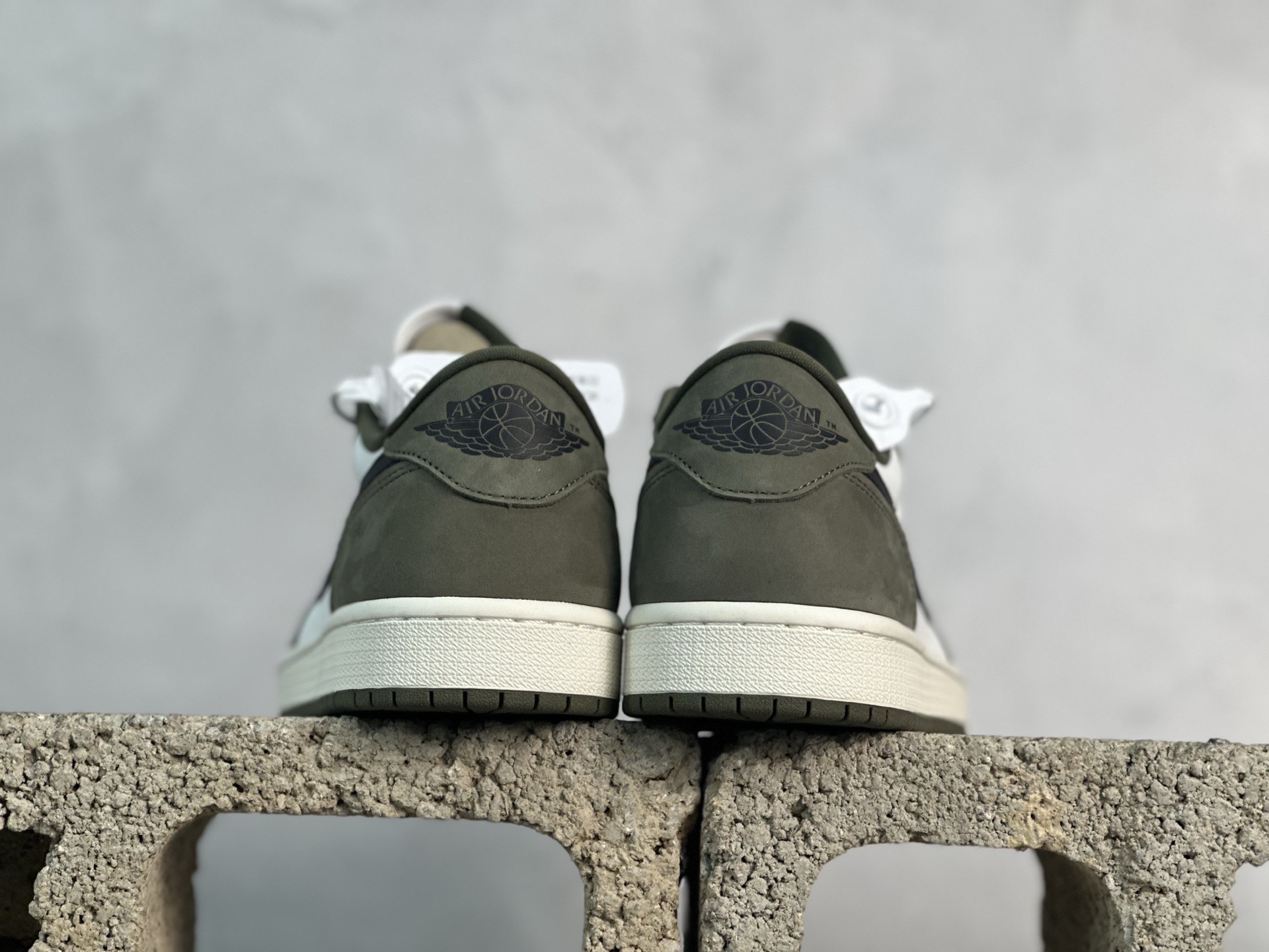 图片[5]-New巅峰 Travis Scott x Jordan Air Jordan 1 HQ6998-200 白绿 尺码：36 36.5 37.5 38 38.5 39 40 40.5 41 42 42.5 43 44 44.5 45 46 47.5-选品中心