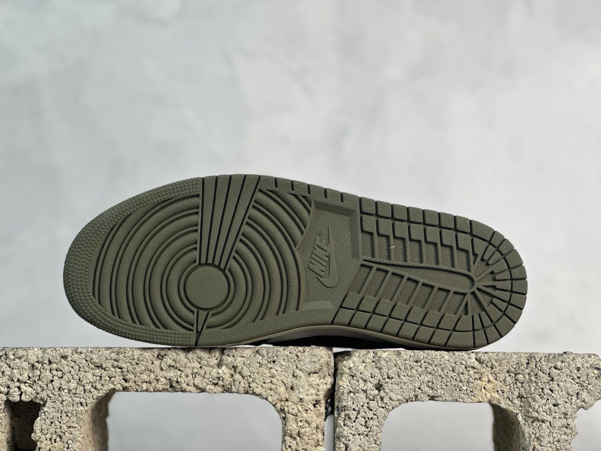 图片[3]-New巅峰 Travis Scott x Jordan Air Jordan 1 HQ6998-200 白绿 尺码：36 36.5 37.5 38 38.5 39 40 40.5 41 42 42.5 43 44 44.5 45 46 47.5-选品中心