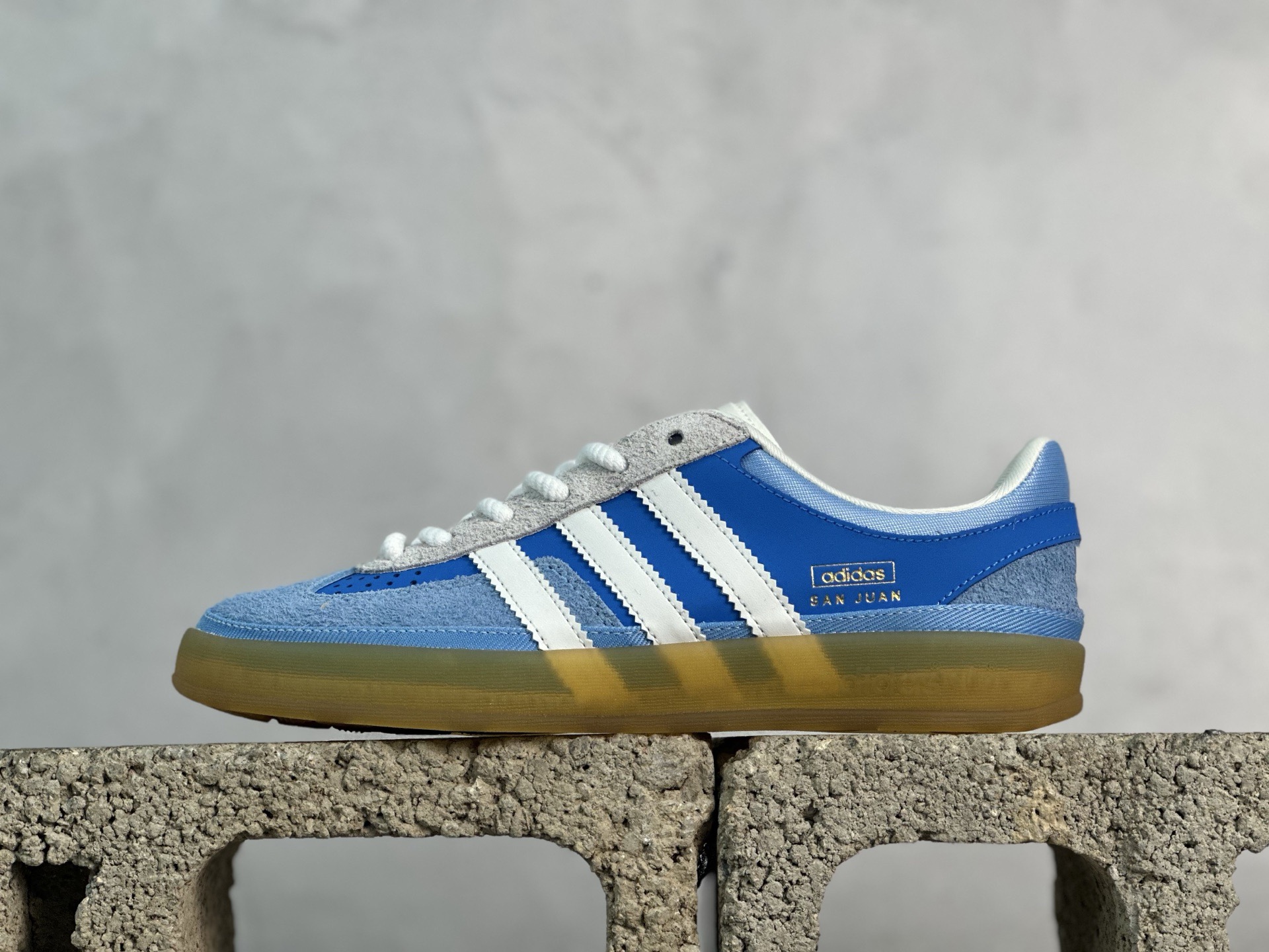 Bad Bunny x adidas originals GAZELLE INDOOR 舒适百搭 耐磨 低帮 板鞋 阿迪达斯轻运动鞋 货号：IF9734 尺码：36 36.5 37 38 38.5 39 40 40.5 41 42 42.5 43 44 45-选品中心