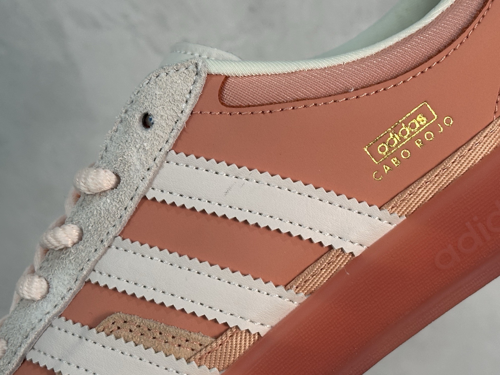 图片[9]-Bad Bunny x adidas originals GAZELLE INDOOR 舒适百搭 耐磨 低帮 板鞋 阿迪达斯轻运动鞋 货号：JS5052 尺码：36 36.5 37 38 38.5 39 40 40.5 41 42 42.5 43 44 45-选品中心