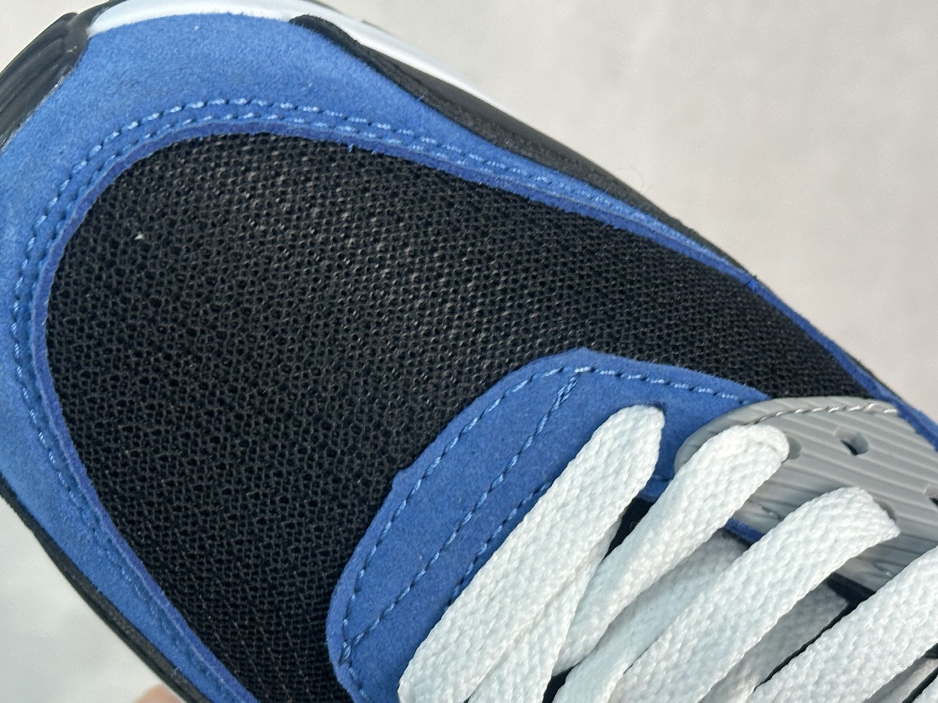 图片[7]-＃MX版 NK Air MAX 90 气垫复古减震跑步鞋 货号： DM0029-001 经典重温 独家陆续补货 外单专供大厂出品 品质稳定 一百余色 操作 Air Max 90于1990年推出 来自Air Max系列 在Air Max 1的基础上改进而得 增加了气垫面积 外型上也更为流线 最特別的就是加入了菱纹塑胶嵌板 为Air Max 90增添了许多潮流气息 皮革鞋面 造就出色耐穿性和支撑力 Max Air缓震配置搭配泡棉中底 令Air Max 90轻盈而舒适 华夫格橡胶外底 铸就Air Max 90非凡的抓地力 而Air Max 90不仅是一双跑鞋 它成功跨越了时间的演进 成为了球鞋文化与潮流圈中最熟为人知的鞋款之一 尺码：36 36.5 37.5 38 38.5 39 40 40.5 41 42 42.5 43 44 44.5 45 46-选品中心