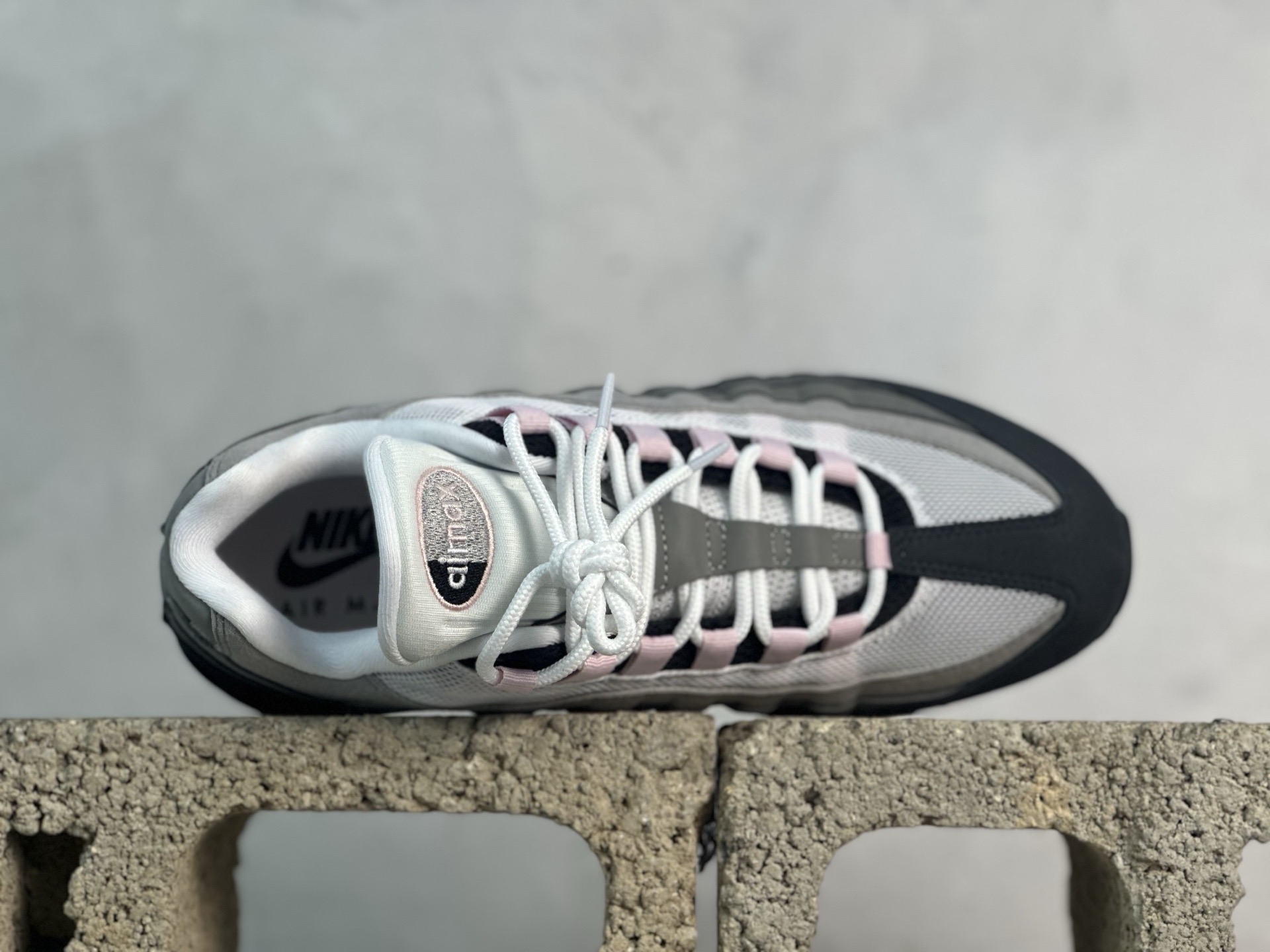 图片[4]-KZ/2.310  口碑神作 CORTEIZ x Nike Air Max 95 灰粉 货号：HJ5996-001 尺码：40 40.5 41 42 42.5 43 44 44.5 45 46 46.5 47.5 48 48.5-选品中心