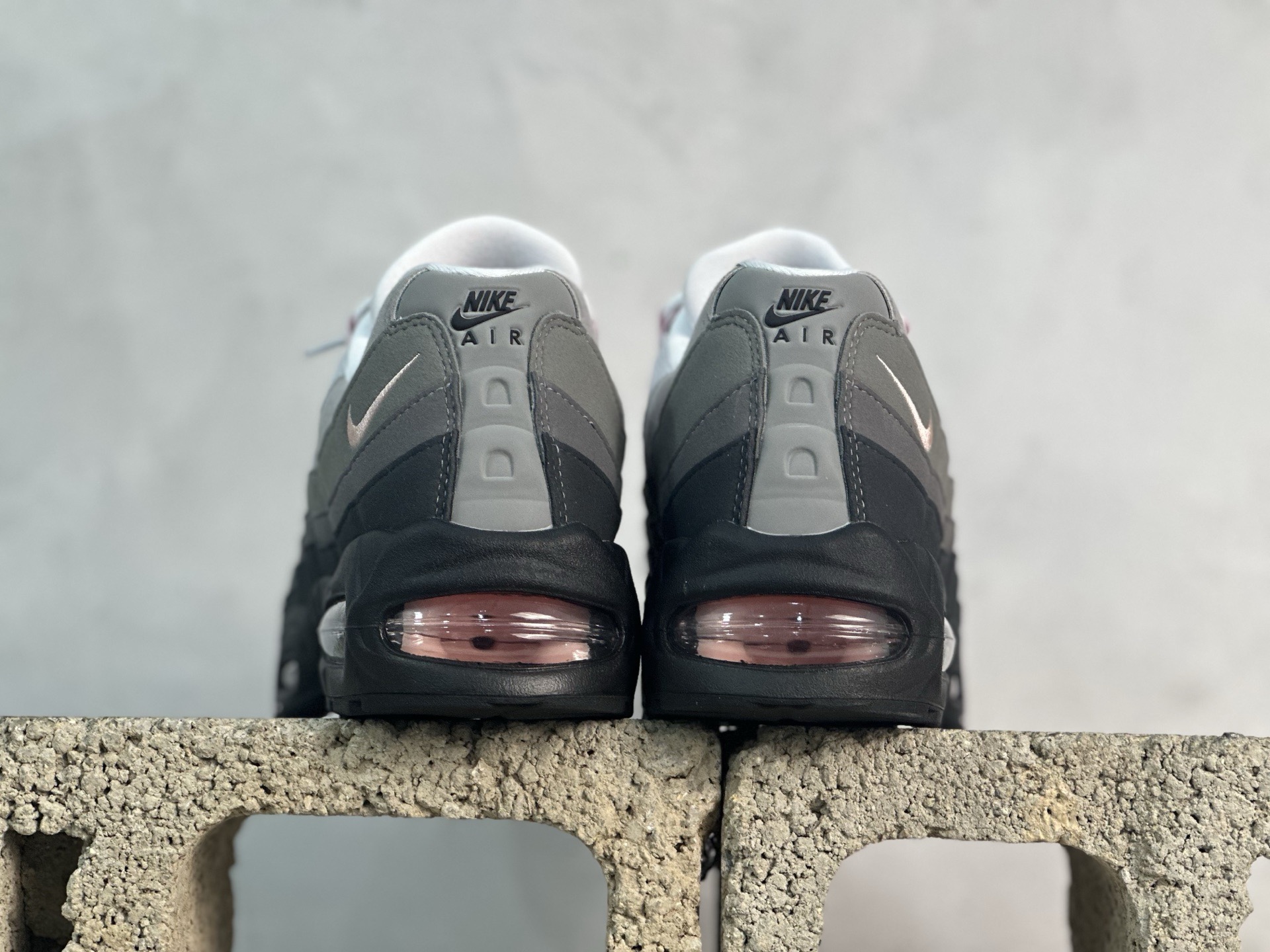图片[5]-KZ/2.310  口碑神作 CORTEIZ x Nike Air Max 95 灰粉 货号：HJ5996-001 尺码：40 40.5 41 42 42.5 43 44 44.5 45 46 46.5 47.5 48 48.5-选品中心