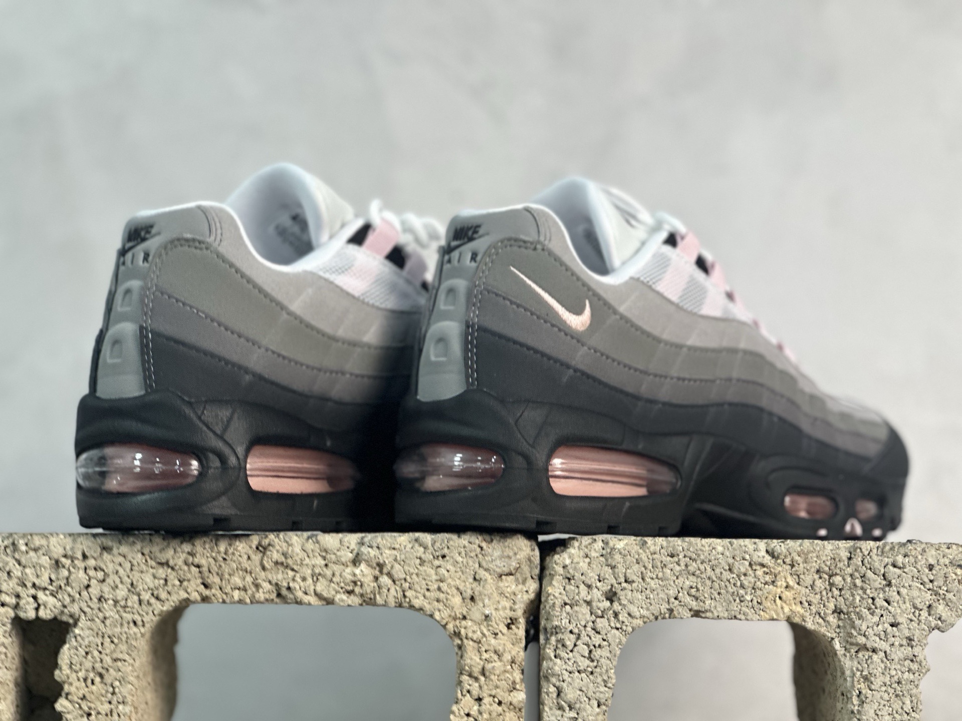 图片[6]-KZ/2.310  口碑神作 CORTEIZ x Nike Air Max 95 灰粉 货号：HJ5996-001 尺码：40 40.5 41 42 42.5 43 44 44.5 45 46 46.5 47.5 48 48.5-选品中心