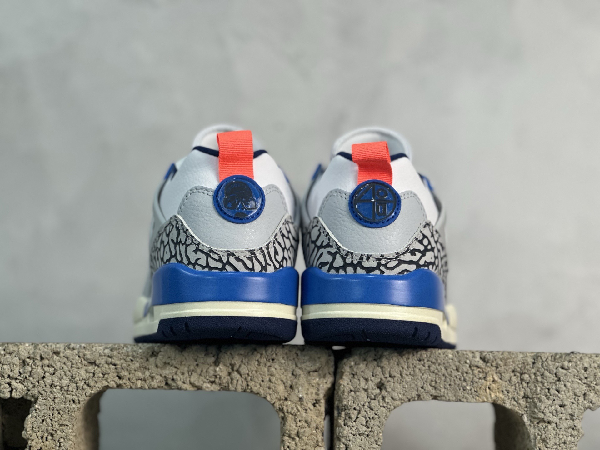 图片[5]-PZ  Jordan Spizike Low AJ 乔丹合体元素 文化休闲板鞋 FQ1759-110 #整双鞋在 Air Jordan 5 Low 廓形的基础上，通过加入 AJ3 的爆裂纹和鞋底设计、AJ6 的鞋舌和鞋带束扣、AJ4 的鞋侧三角稳定贴片和鞋带孔等， 尺码：36 36.5 37.5 38 38.5 39 40 40.5 41 42 42.5 43 44 44.5 45 46 47.5-选品中心