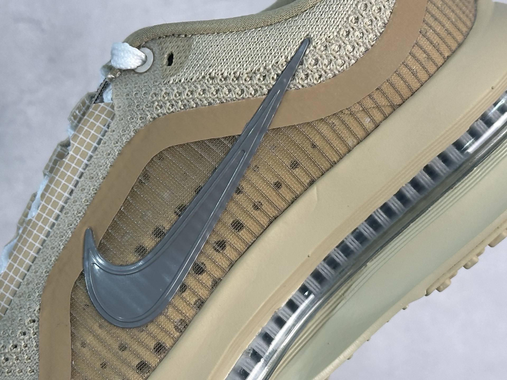 图片[9]-YH  NIKE PEGASUS PREMIUM耐克飞马公路跑步鞋 有史以来第一双拥有弯曲全掌的AIR ZOOM气垫，且结合ZOOM X 和REACT X 三明治的科技结构。从前掌开始以自然弧度延伸至后跟，能有效传给跑者从后脚触地到脚尖离地的力量。全掌可见的Air Zoom：首次在Pegasus系列中出现，模仿了Vaporfly的碳板曲线，增强了跑步时的流畅过渡。 货号：IH4369-200 尺码：35.5 36 36.5 37.5 38 38.5 39 40 40.5 41 42 42.5 43 44 44.5 45 46-选品中心