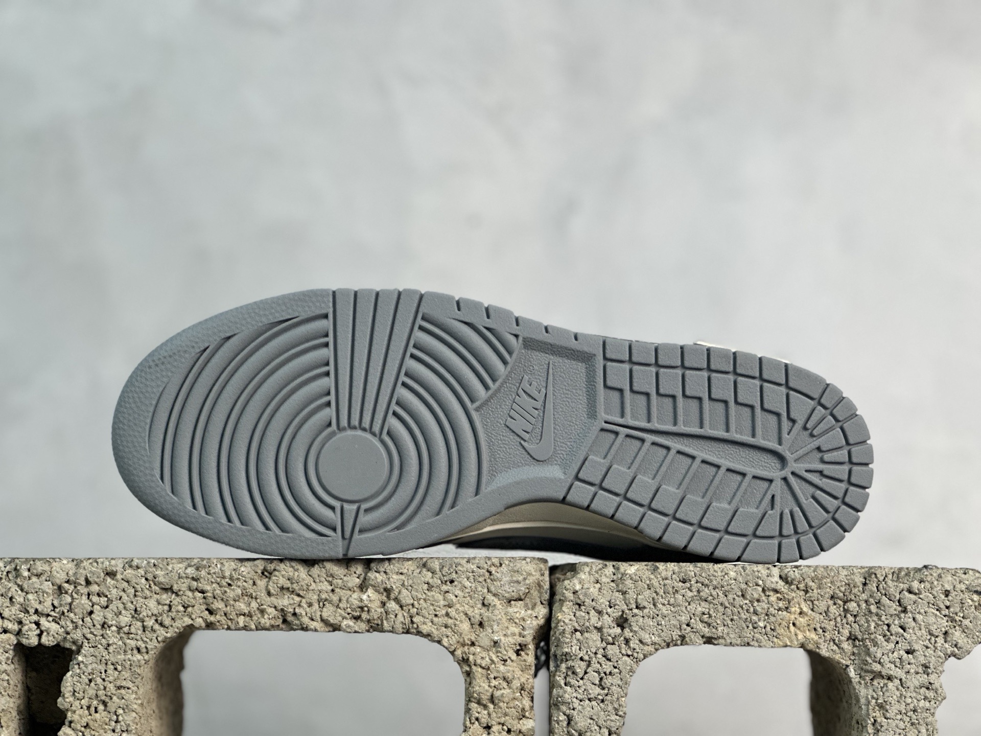 图片[3]-YC  【定制球鞋】Nike Dunk SB 灰狼 货号：GW0510-051 尺码：40 40.5 41 42 42.5 43 44 44.5 45 46-选品中心