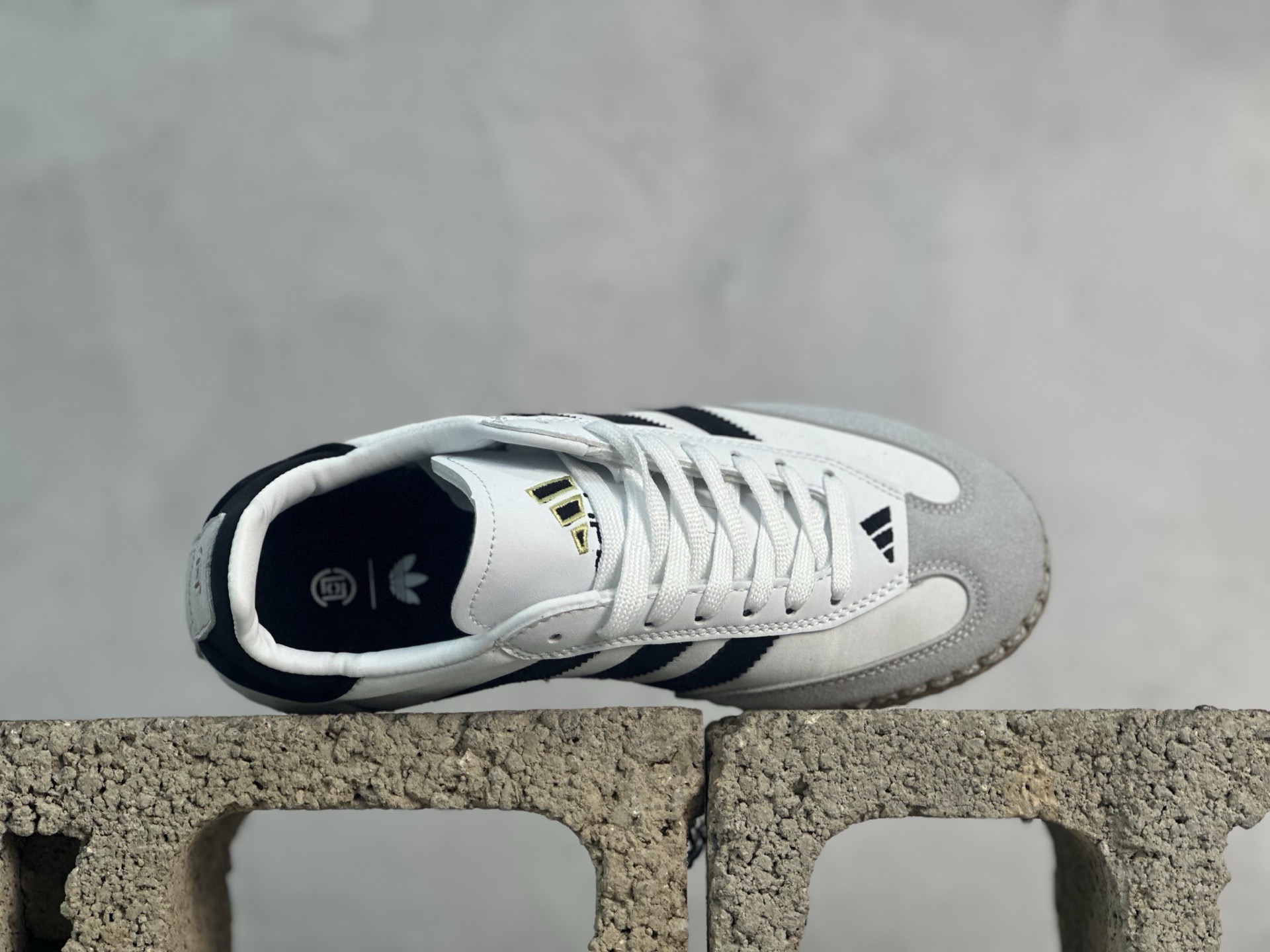 图片[4]-R版  Adidas Originals Gazelle BY EC KJ0274 三叶草复古休闲防滑耐磨低帮板鞋 尺码：36 36.5 37 38 38.5 39 40 40.5 41 42 42.5 43 44 44.5 45-选品中心