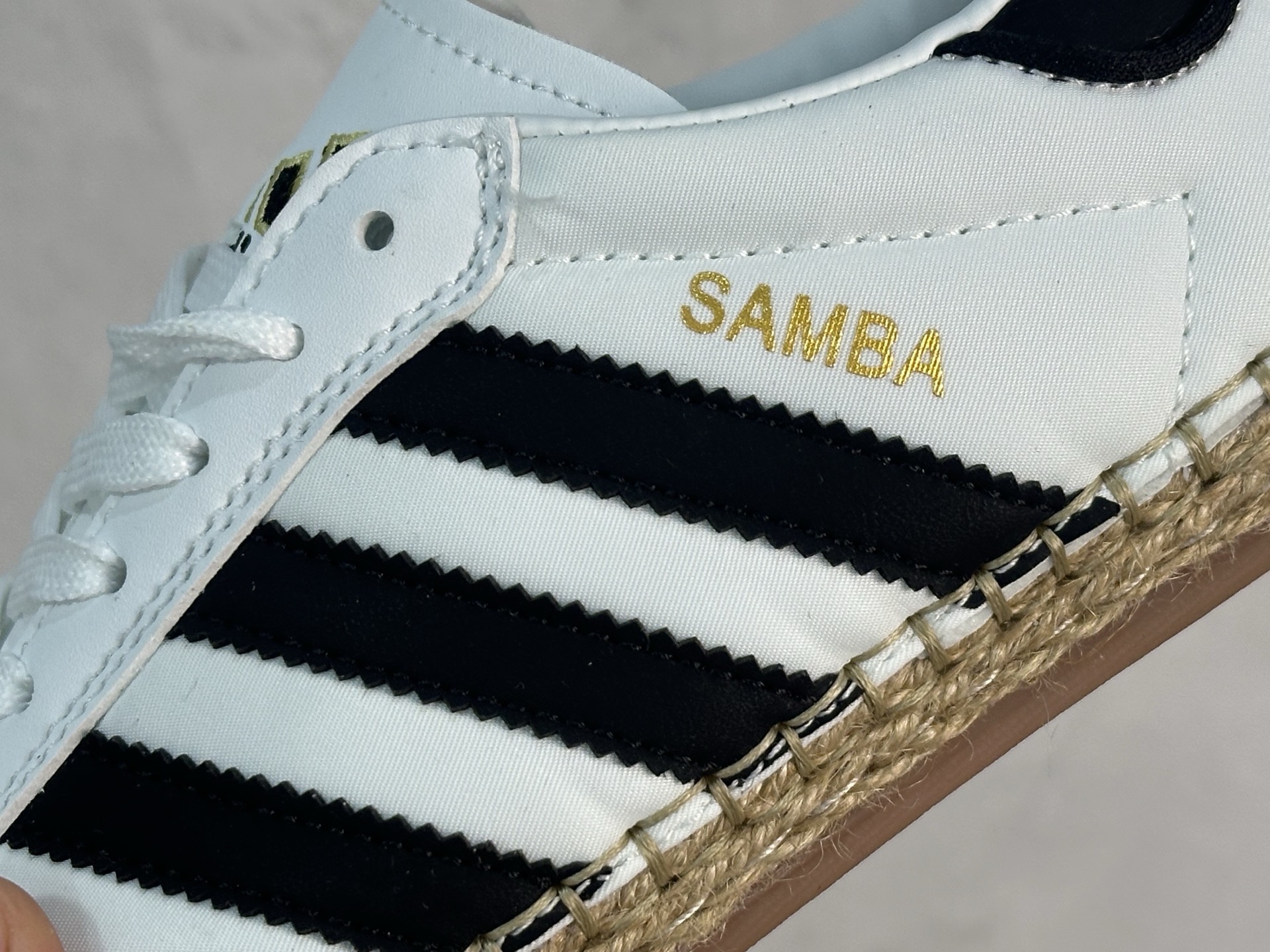 图片[9]-R版  Adidas Originals Gazelle BY EC KJ0274 三叶草复古休闲防滑耐磨低帮板鞋 尺码：36 36.5 37 38 38.5 39 40 40.5 41 42 42.5 43 44 44.5 45-选品中心