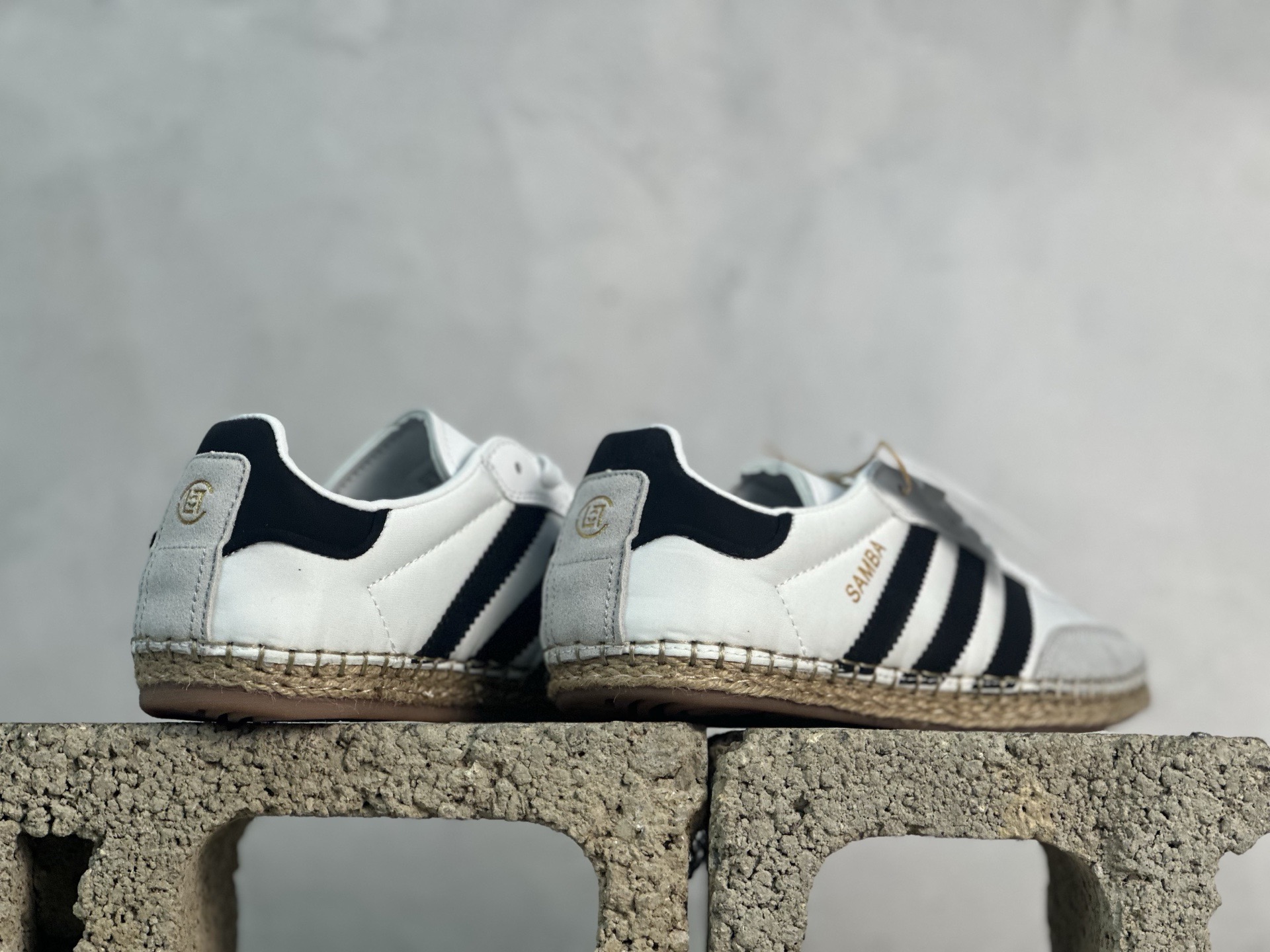 图片[6]-R版  Adidas Originals Gazelle BY EC KJ0274 三叶草复古休闲防滑耐磨低帮板鞋 尺码：36 36.5 37 38 38.5 39 40 40.5 41 42 42.5 43 44 44.5 45-选品中心