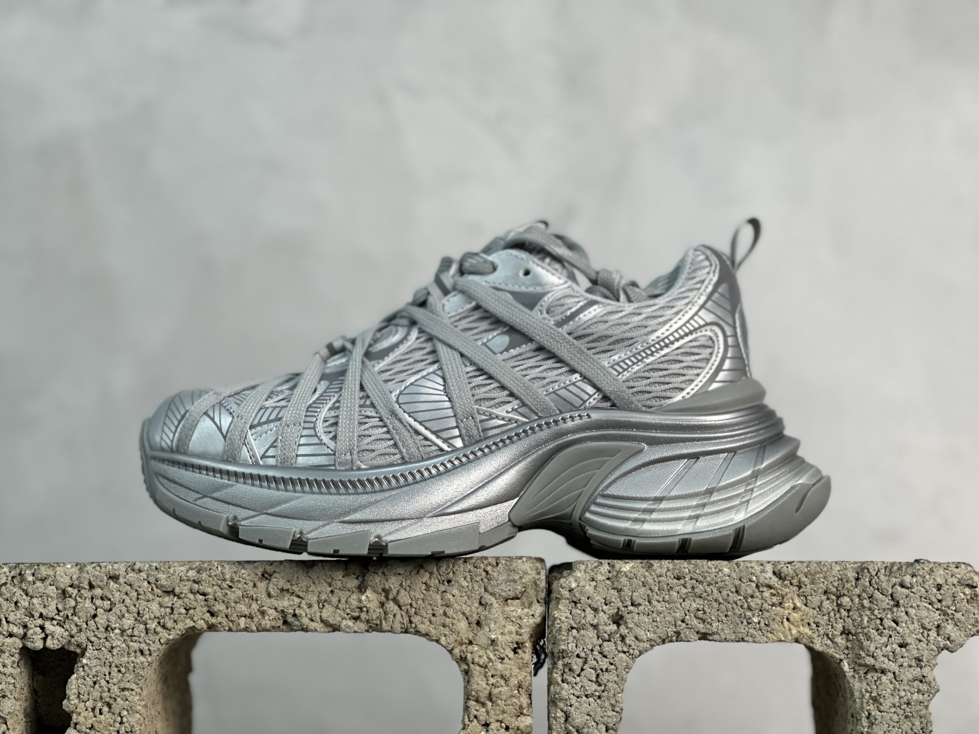 GG-CC 明星同款绑带风休闲生活鞋 G25X8617C银色 尺码：35 36 37 38 39 40-选品中心