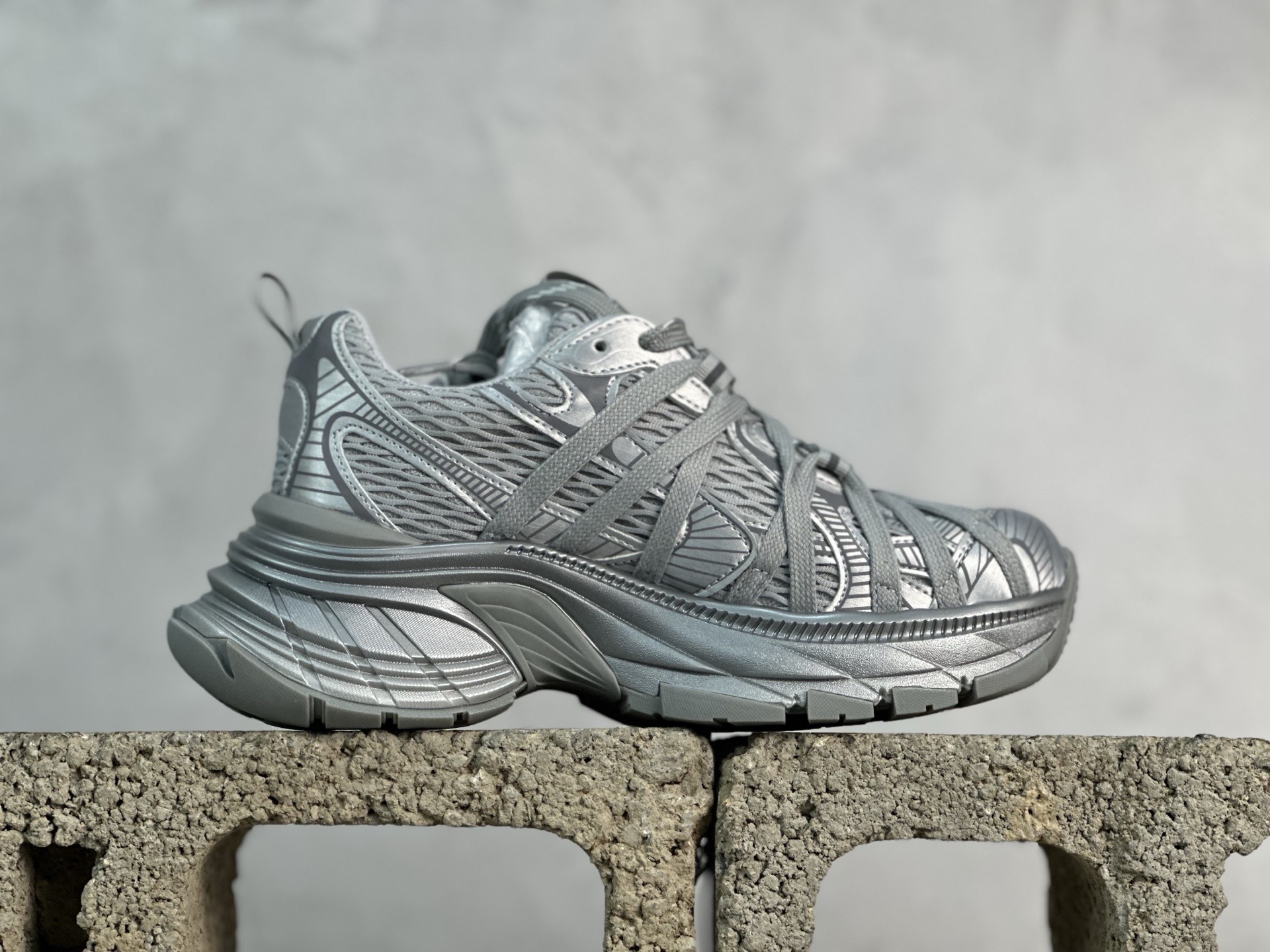 图片[2]-GG-CC 明星同款绑带风休闲生活鞋 G25X8617C银色 尺码：35 36 37 38 39 40-选品中心