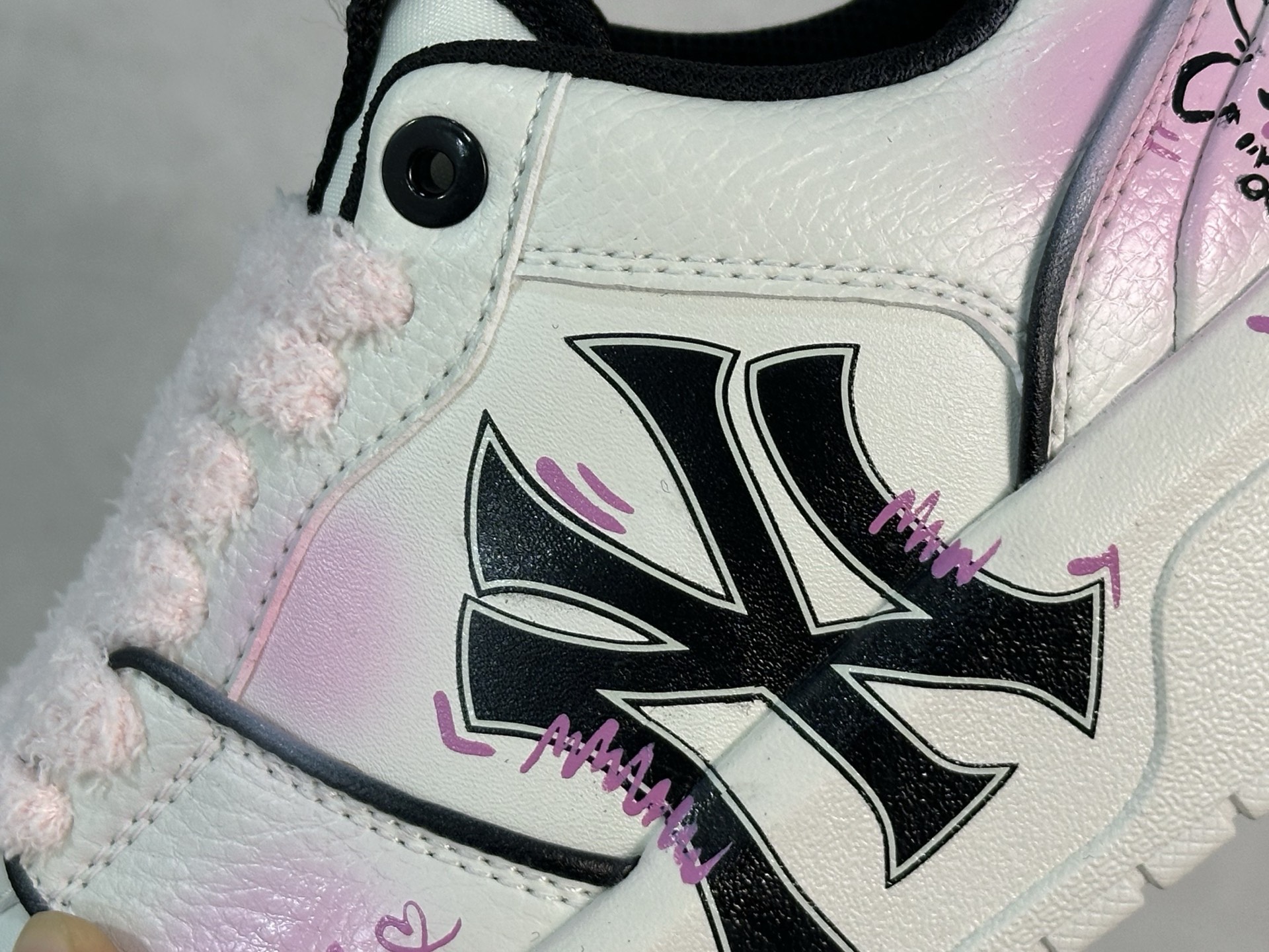 图片[9]-MLB NY 印花网红学长老爹鞋 定制涂鸦恶作剧 内增高6cm 原厂原档案数据开发 进口纳米材质 原厂全套手提袋 原盒雷射防伪标包装 货号：3ASXCA12N 尺码：36-45带半码-选品中心