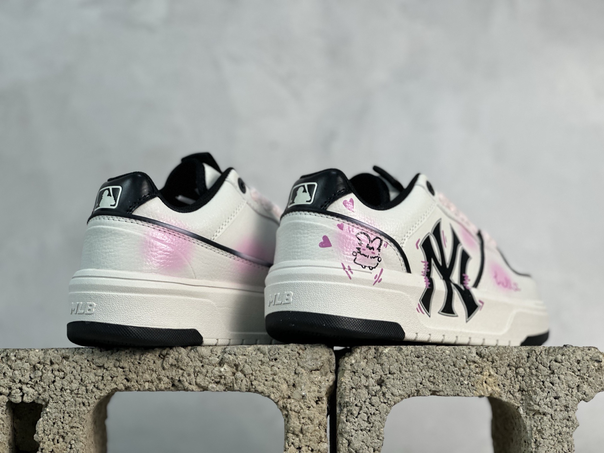 图片[6]-MLB NY 印花网红学长老爹鞋 定制涂鸦恶作剧 内增高6cm 原厂原档案数据开发 进口纳米材质 原厂全套手提袋 原盒雷射防伪标包装 货号：3ASXCA12N 尺码：36-45带半码-选品中心