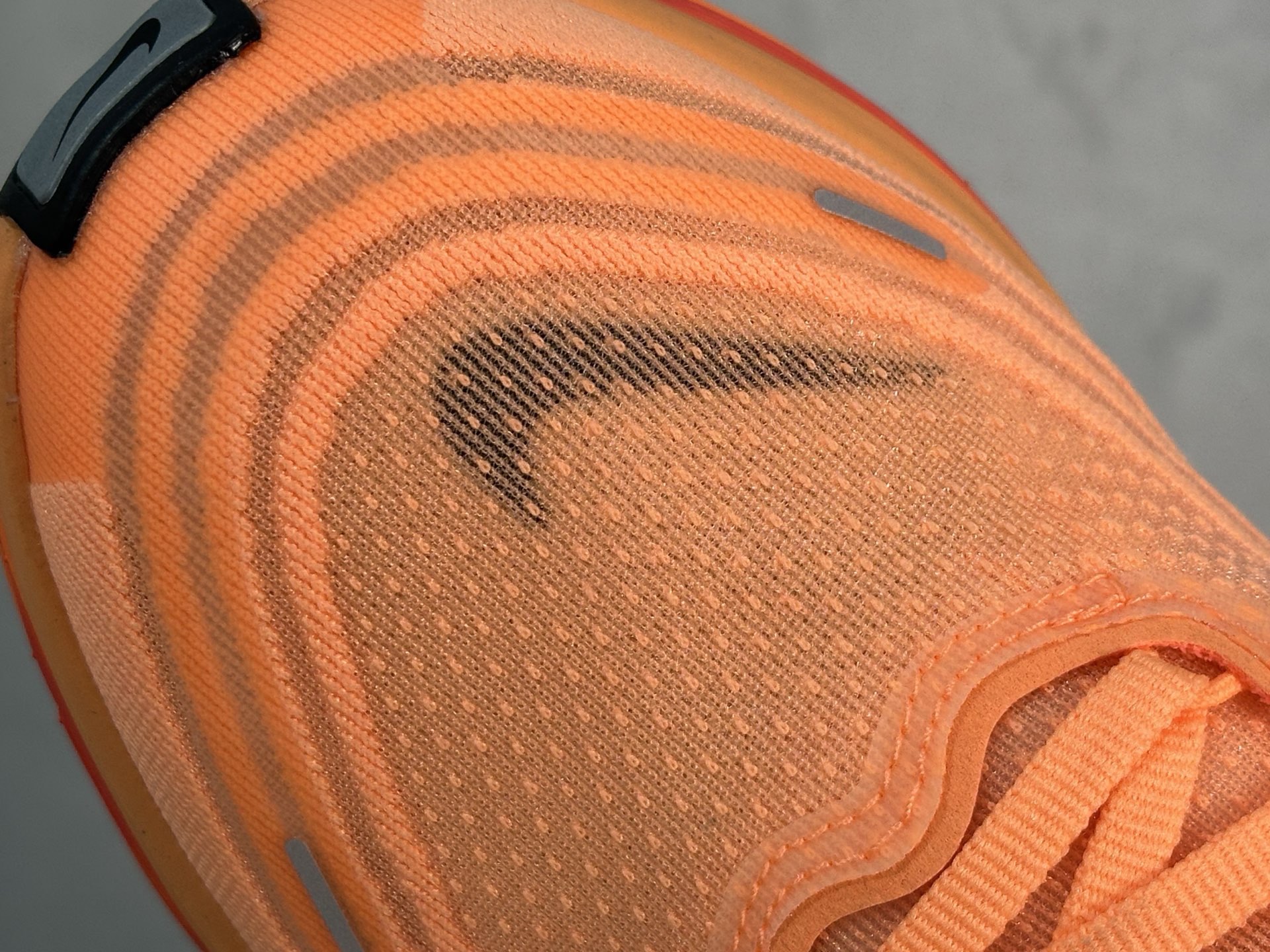 图片[7]-N版  Nike Air Zoom Vomero Plus 耐克网面厚底气垫跑鞋 HV8150-801 尺码：36 36.5 37.5 38 38.5 39 40 40.5 41 42 42.5 43 44 44.5 45 46-选品中心