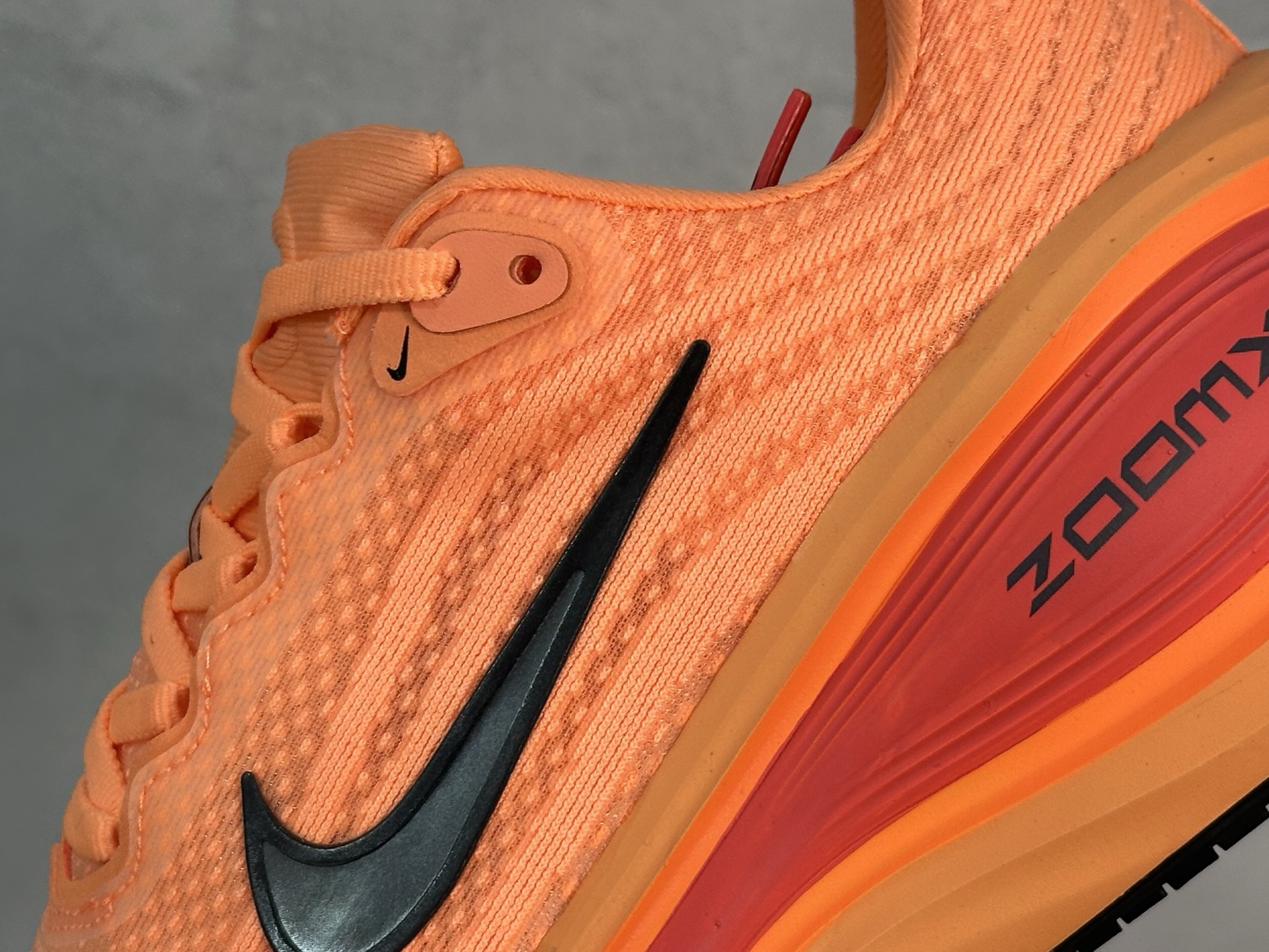 图片[9]-N版  Nike Air Zoom Vomero Plus 耐克网面厚底气垫跑鞋 HV8150-801 尺码：36 36.5 37.5 38 38.5 39 40 40.5 41 42 42.5 43 44 44.5 45 46-选品中心