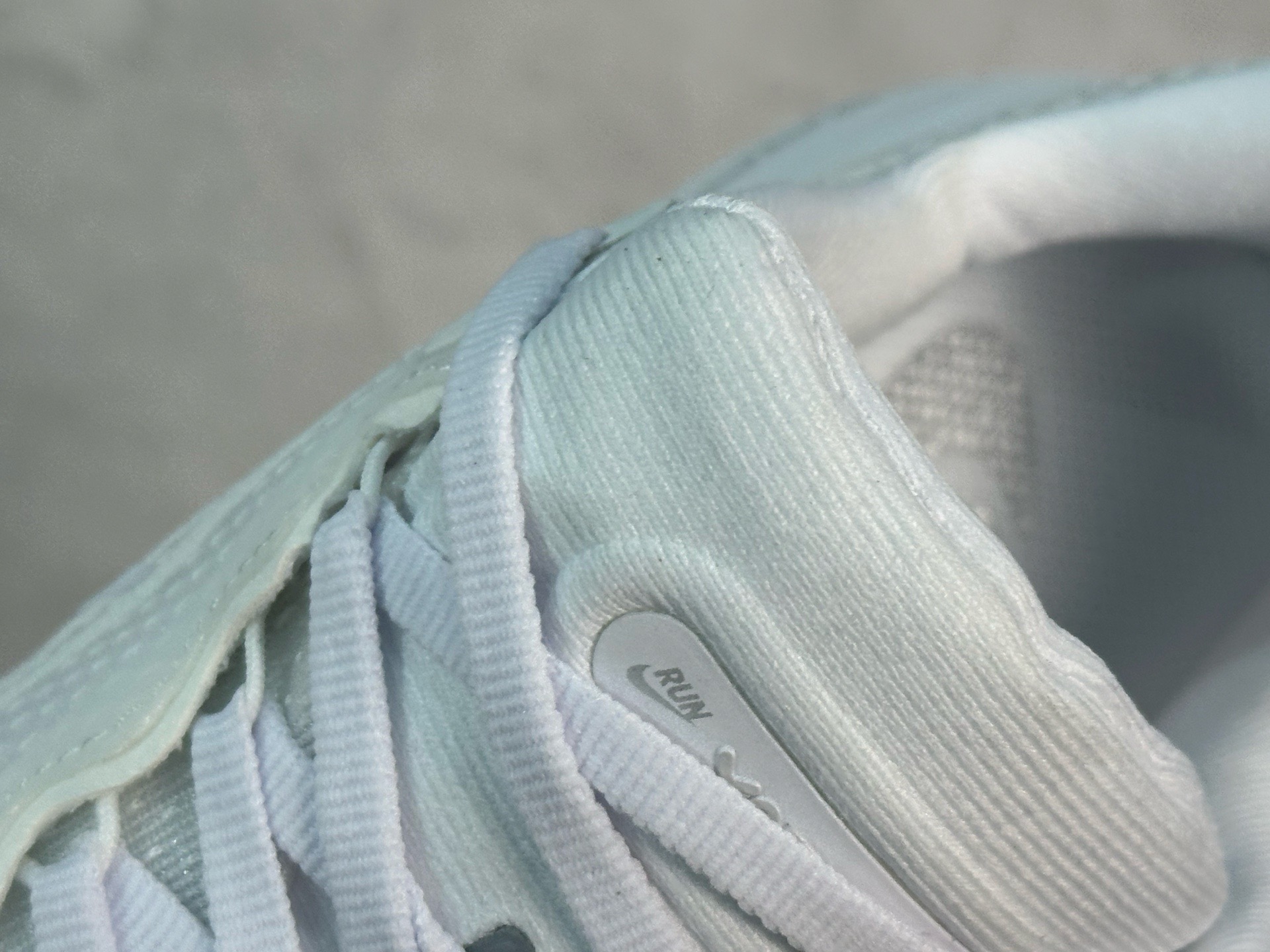 图片[8]-N版  Nike Air Zoom Vomero Plus 耐克网面厚底气垫跑鞋 HV8150-102 尺码：36 36.5 37.5 38 38.5 39 40 40.5 41 42 42.5 43 44 44.5 45 46-选品中心