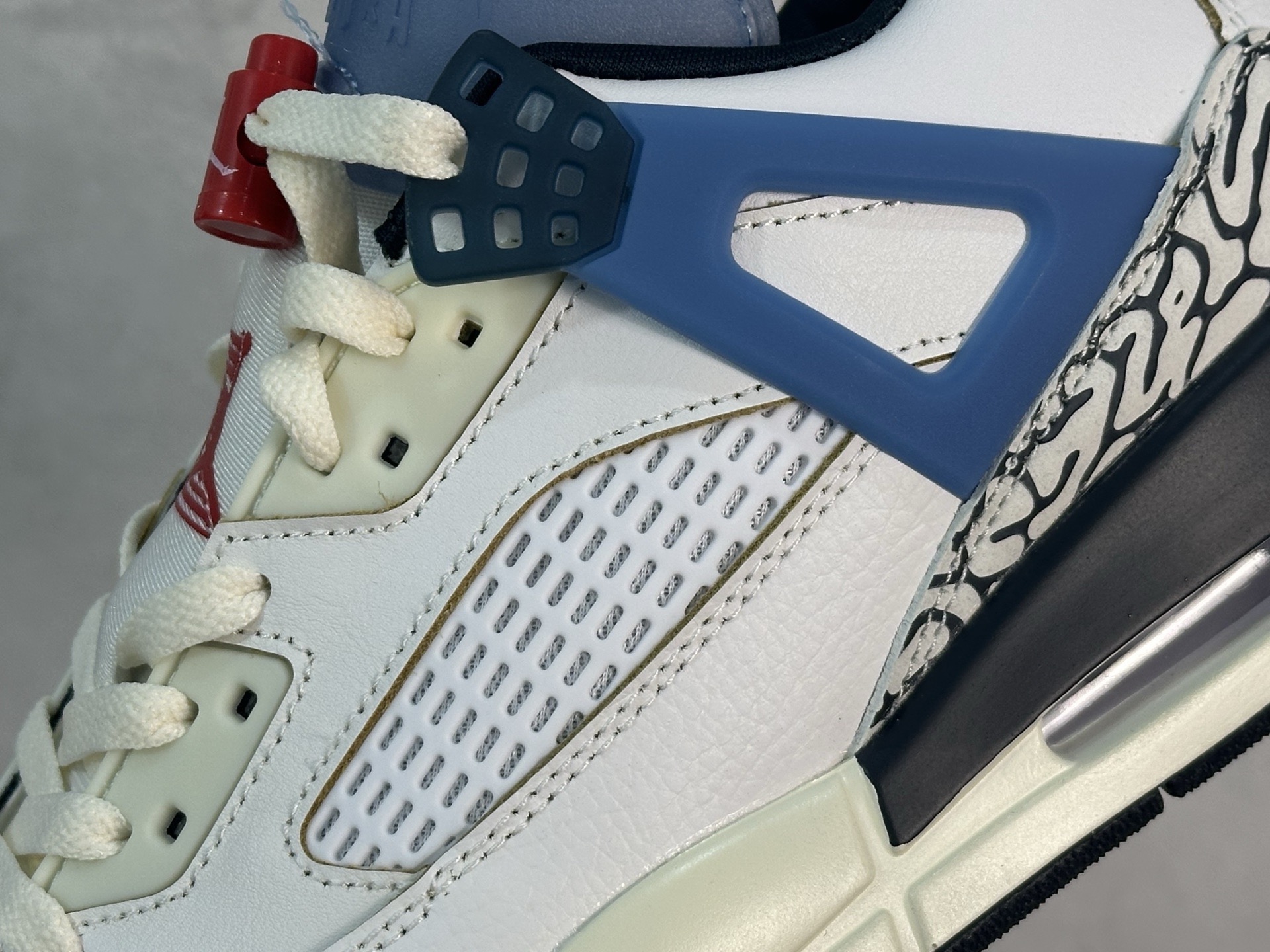 图片[9]-PZ  Jordan Spizike Low AJ 乔丹合体元素 文化休闲板鞋 IM2176-133 #整双鞋在 Air Jordan 5 Low 廓形的基础上，通过加入 AJ3 的爆裂纹和鞋底设计、AJ6 的鞋舌和鞋带束扣、AJ4 的鞋侧三角稳定贴片和鞋带孔等， 尺码：36 36.5 37.5 38 38.5 39 40 40.5 41 42 42.5 43 44 44.5 45 46 47.5-选品中心