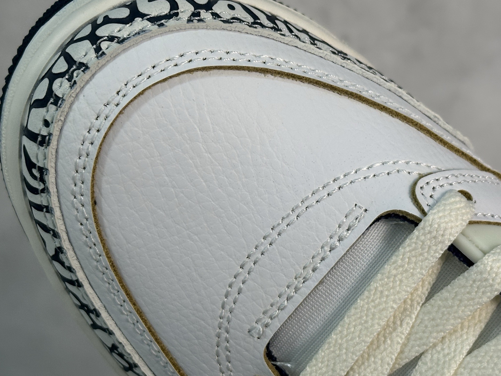 图片[7]-PZ  Jordan Spizike Low AJ 乔丹合体元素 文化休闲板鞋 IM2176-133 #整双鞋在 Air Jordan 5 Low 廓形的基础上，通过加入 AJ3 的爆裂纹和鞋底设计、AJ6 的鞋舌和鞋带束扣、AJ4 的鞋侧三角稳定贴片和鞋带孔等， 尺码：36 36.5 37.5 38 38.5 39 40 40.5 41 42 42.5 43 44 44.5 45 46 47.5-选品中心