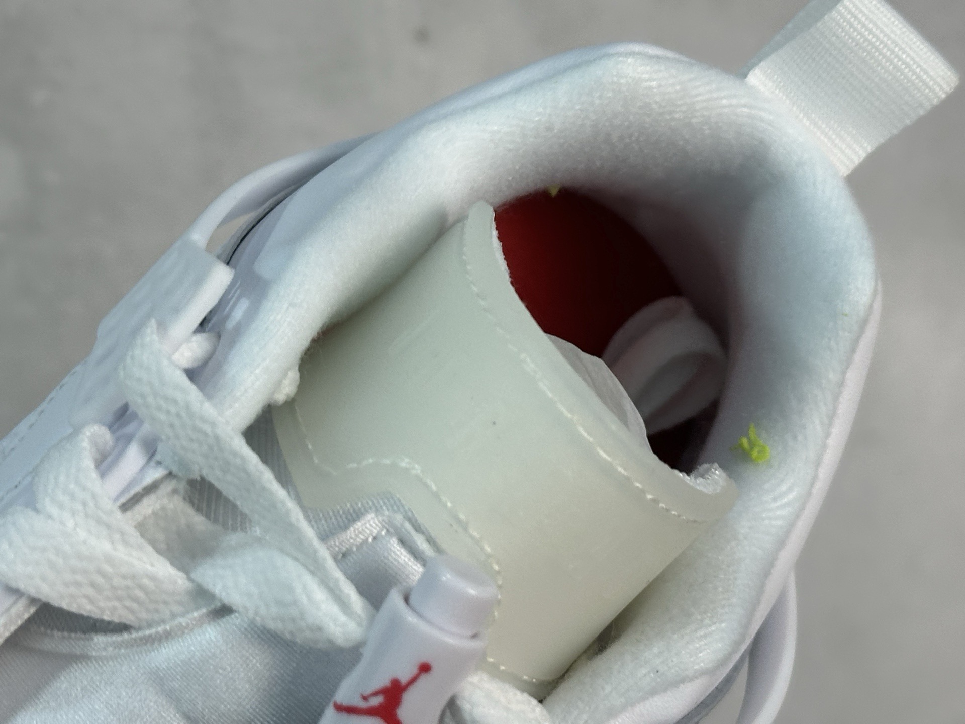 图片[8]-PZ  Jordan Spizike Low AJ 乔丹合体元素 文化休闲板鞋 107724-100 #整双鞋在 Air Jordan 5 Low 廓形的基础上，通过加入 AJ3 的爆裂纹和鞋底设计、AJ6 的鞋舌和鞋带束扣、AJ4 的鞋侧三角稳定贴片和鞋带孔等， 尺码：36 36.5 37.5 38 38.5 39 40 40.5 41 42 42.5 43 44 44.5 45 46 47.5-选品中心