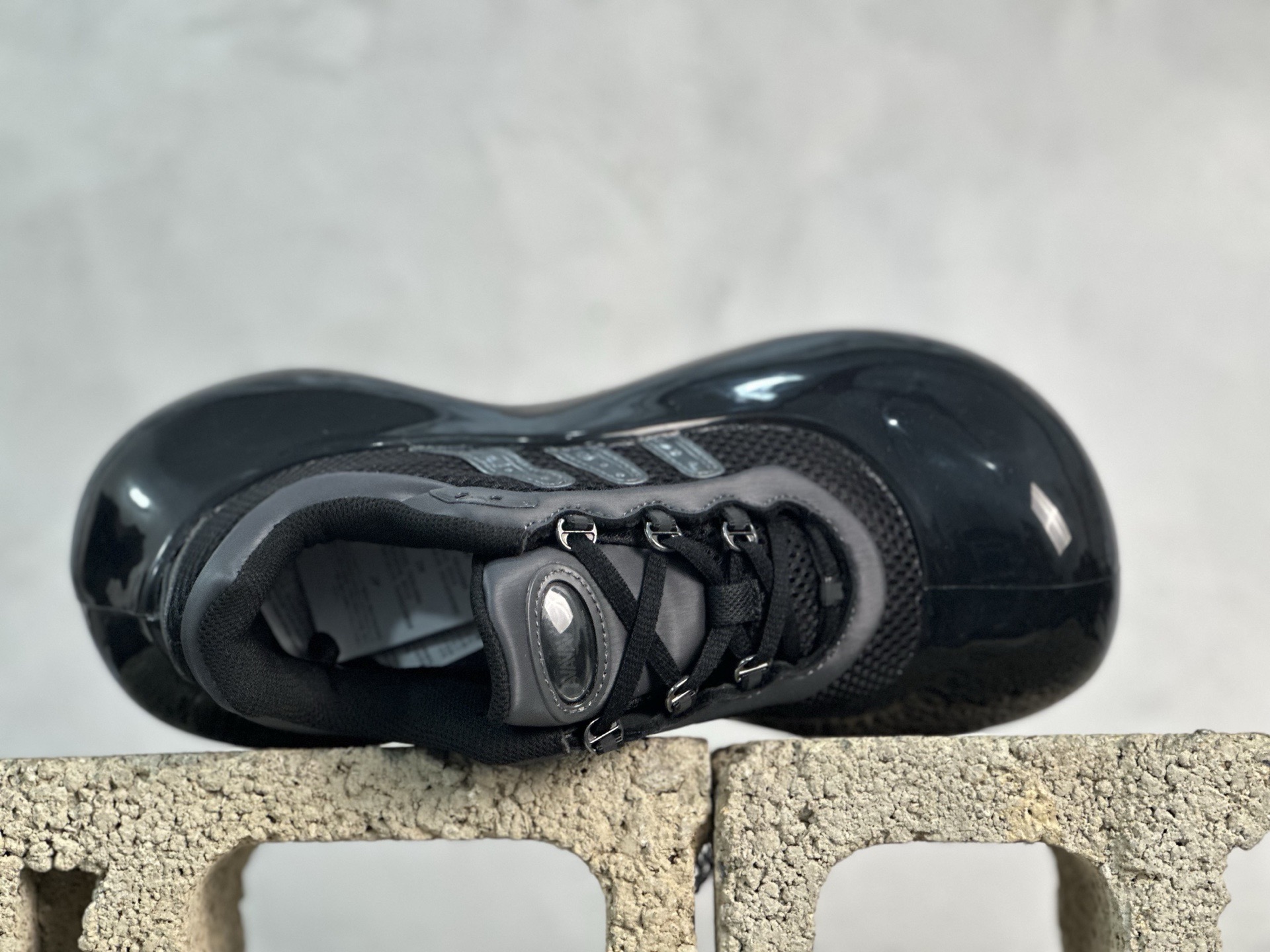 图片[4]-AVAVAV x Adidas Originals Moonrubber Megaride 阿迪达斯 联名款 舒适 防滑耐磨 低帮 生活休闲鞋 货号： JI1494 尺码： 35.5 36 36.5 37 38 38.5 39 40 40.5 41 42 42.5 43-选品中心