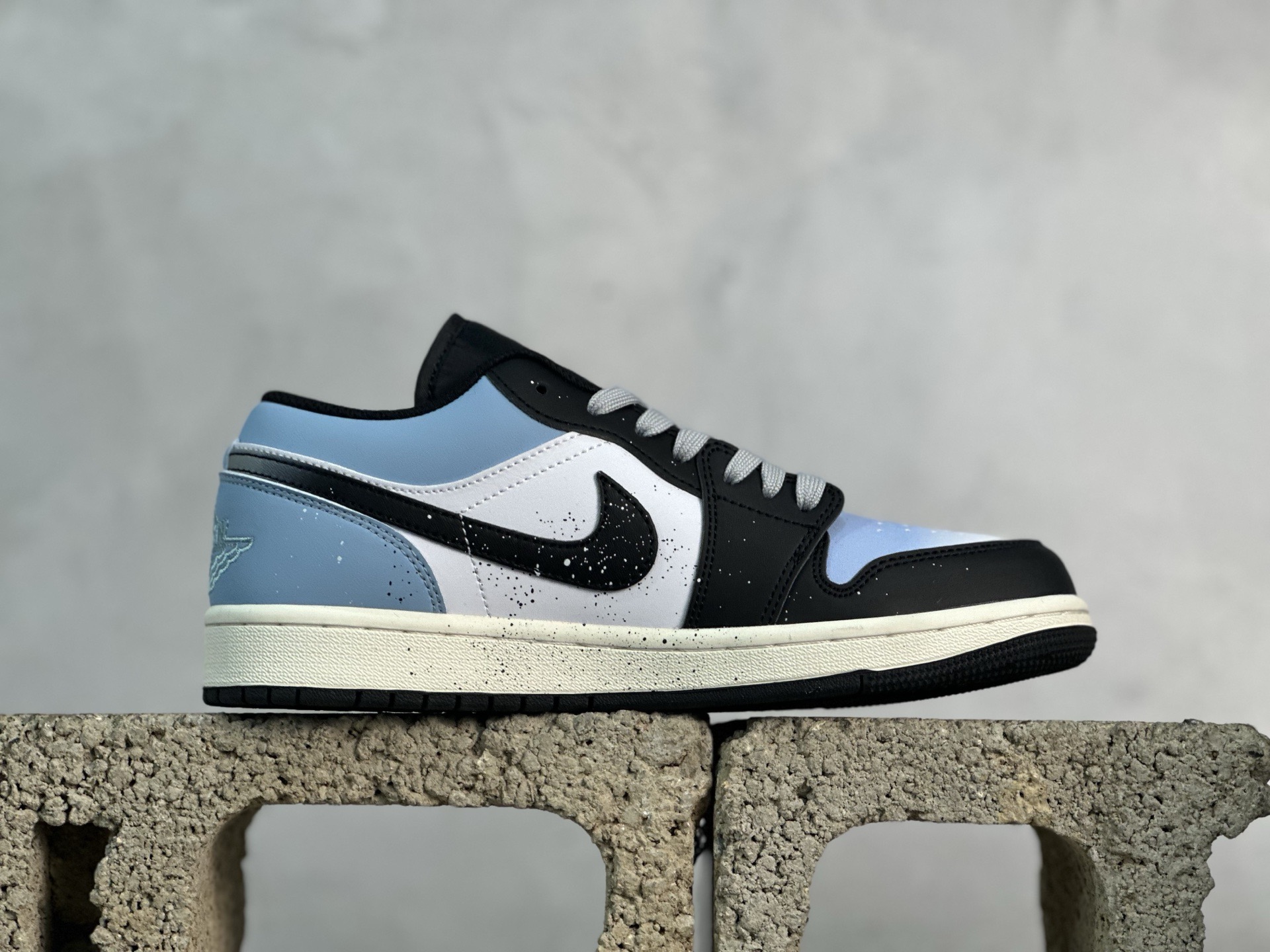 图片[2]-K版  综合版 Jordan Air Jordan 1 AJ1低邦 马年喷墨 货号：5533558-081 尺码：36 36.5 37 38.5 39 40 40.5 41 42 42.5 43 44 44.5 45 46-选品中心