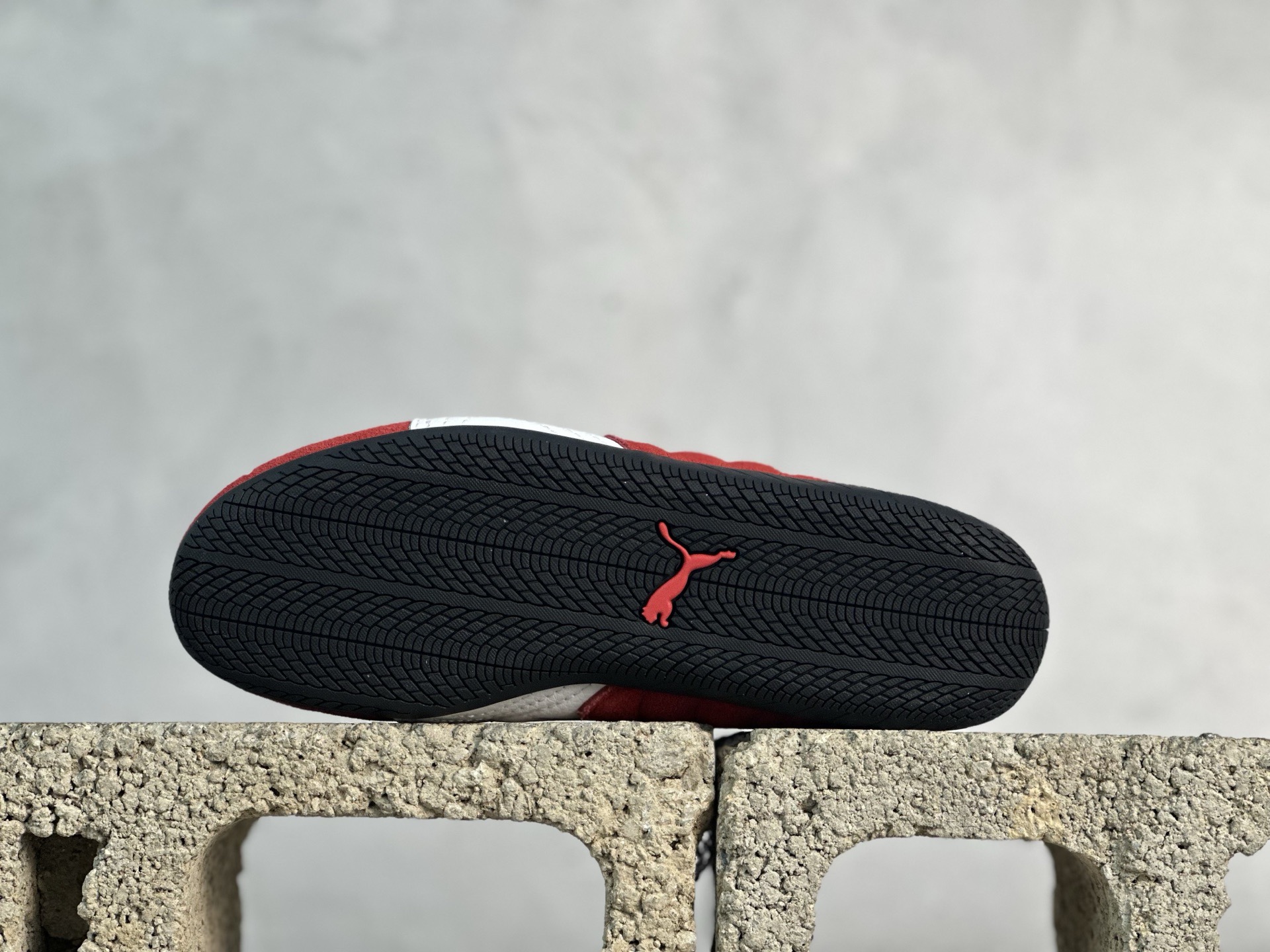 ZG💰140 放店私

#PUMA 赛车鞋 性价比天花板 指令单已排满 Puma专业户 二次成型“猛帮”成型工艺 真拼接鞋面 杜绝杀猪版本 PUMA彪马 speedcat系列 黑色

货号：406329-02

尺码：35 36 36.5 37.5 38 38.5 39 40 40.5 41 42 42.5 43 44 44.5 45