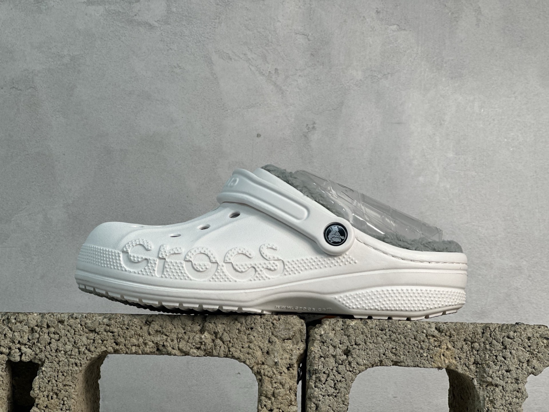 💰120 放店私
Crocs 卡洛驰 洞洞加绒鞋
经典热销系列 经典主推 永不过时 高品质跑量版本 核心推手可放心操作
尺码对照表
M4-M10