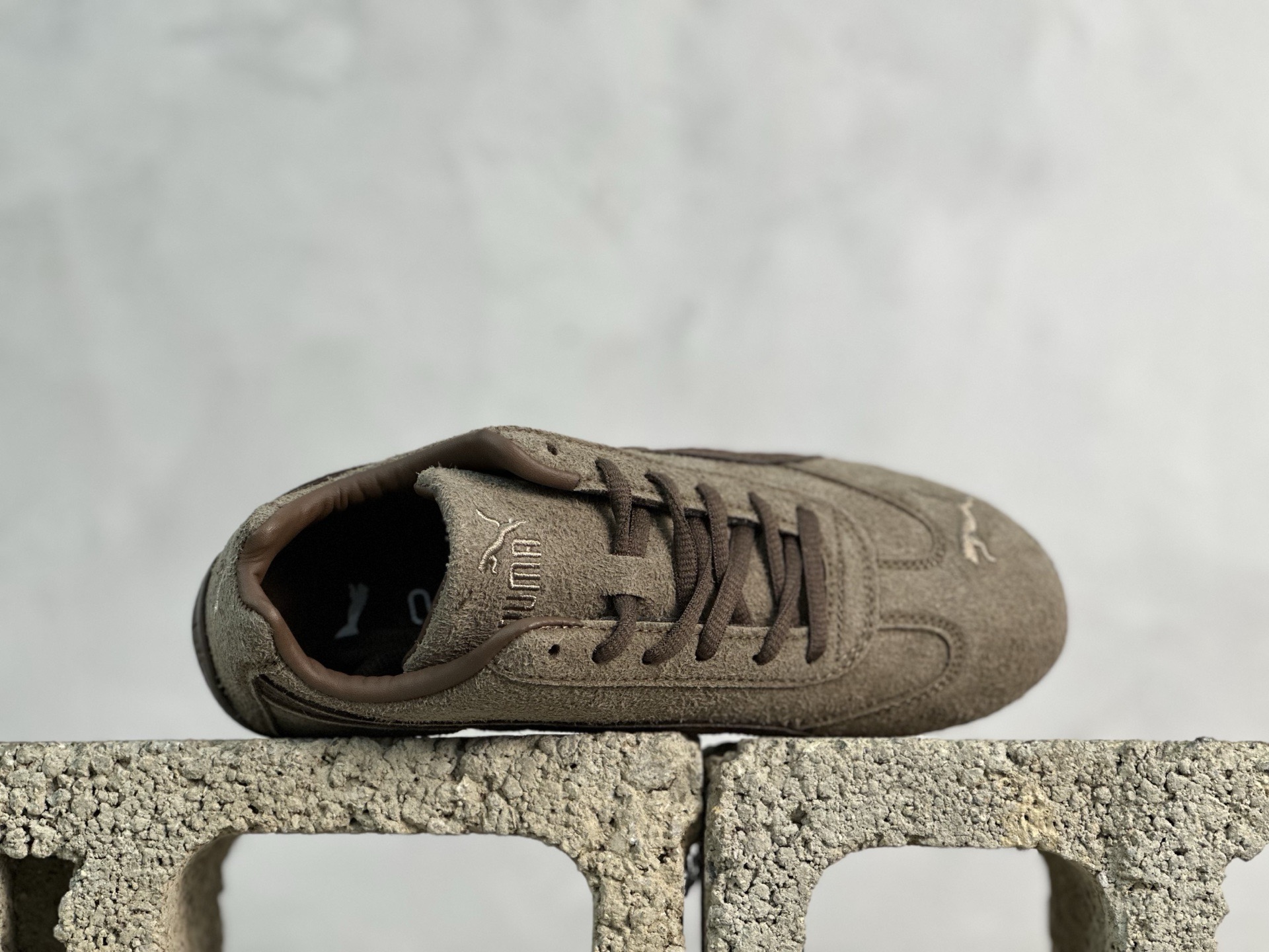 YH💰150 放店私 
The Open Product x Puma Speedcat 极速赛车系列彪马低帮生活休闲鞋 406828-01
尺码：36 37 37.5 38 38.5 39 40 40.5 41 42 42.5 43 44 44.5 45