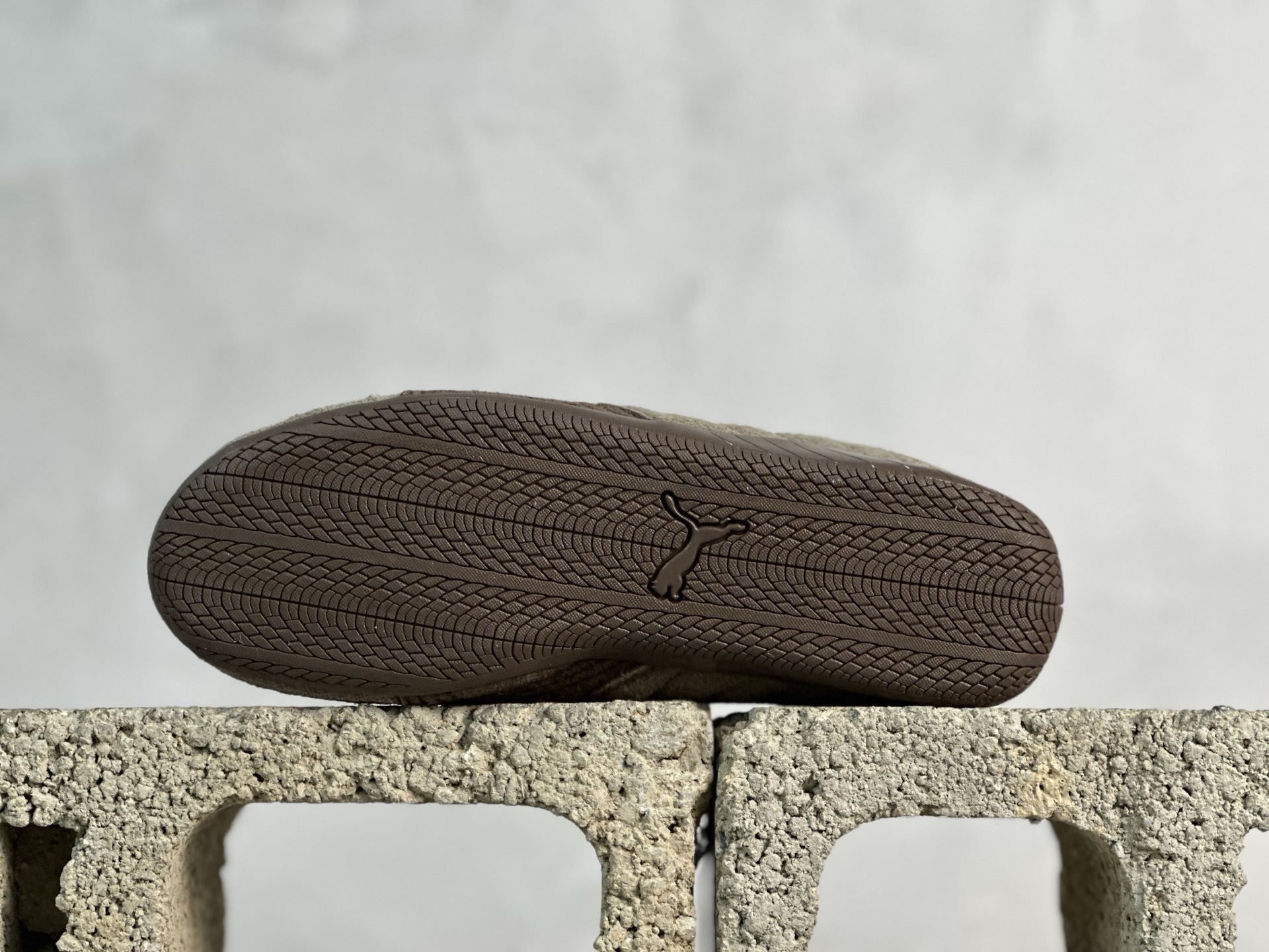 YH💰150 放店私 
The Open Product x Puma Speedcat 极速赛车系列彪马低帮生活休闲鞋 406828-01
尺码：36 37 37.5 38 38.5 39 40 40.5 41 42 42.5 43 44 44.5 45