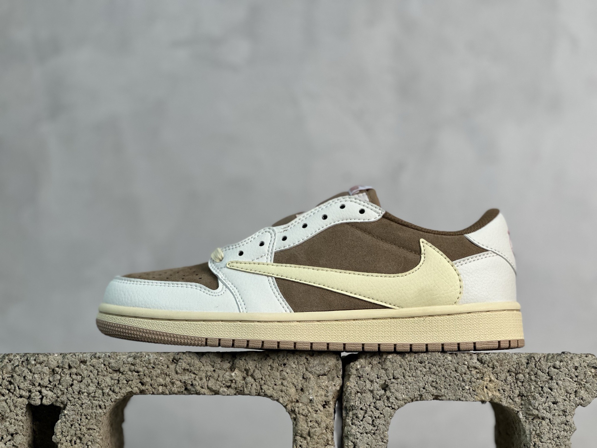 小DT版 放店私 AIR Jordan 1 LOW OG SP DM7866-106 粉棕