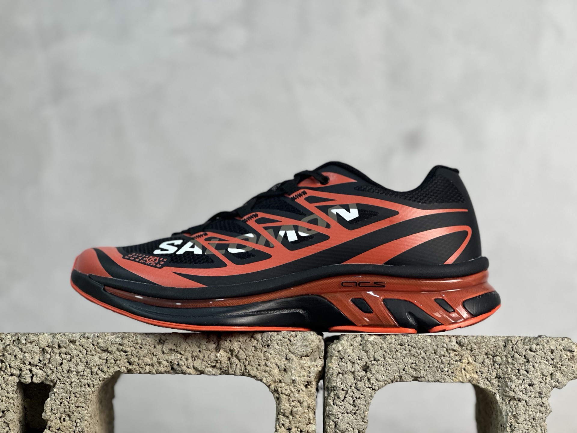 PK版 本地240💰放店私 Salomon XT-MM6 联名款 萨洛蒙圆头系带低帮生活休闲鞋 491083-28
尺码：36 36.5 37 38 38.5 39 40 40.5 41 42 42.5 43 44 44.5 45 46 47